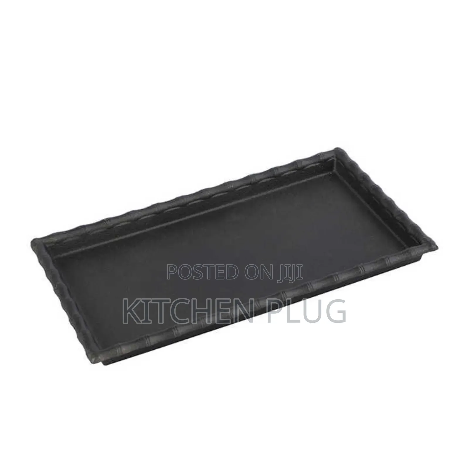 Cast Iron Sizzling Plate With a Wooden Base