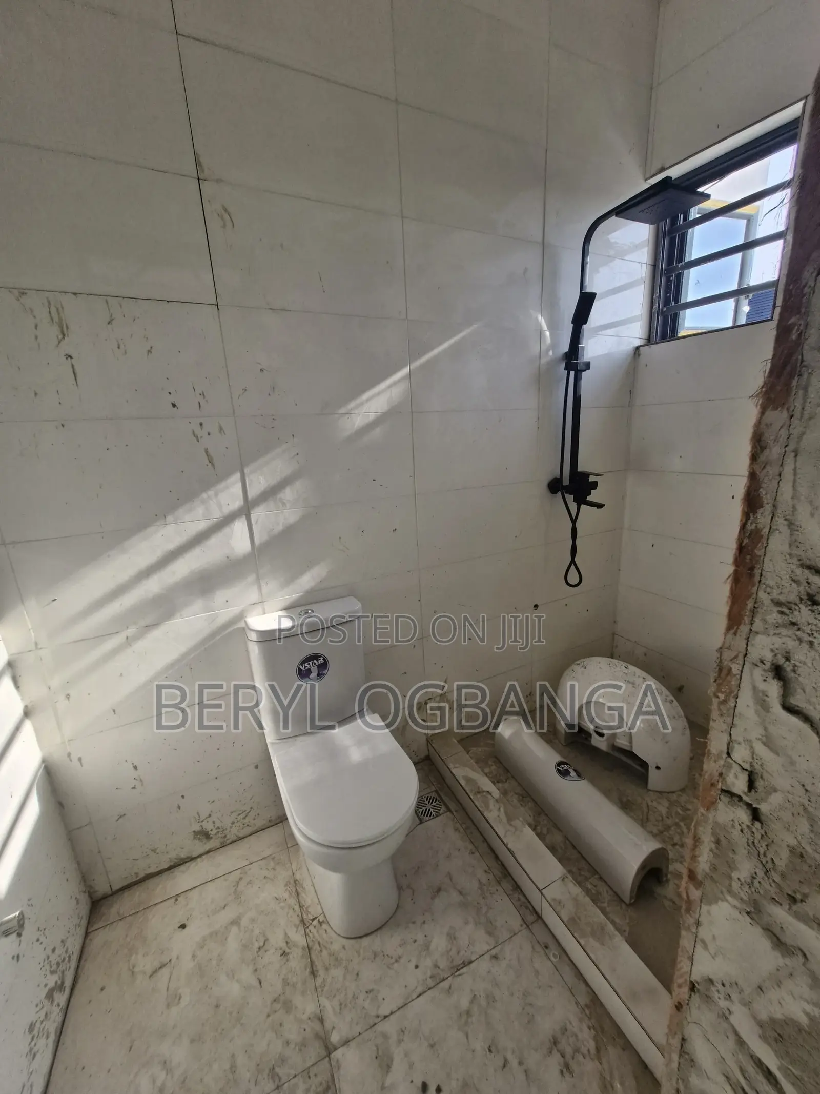 2bdrm Townhouse/Terrace in Ikota for sale