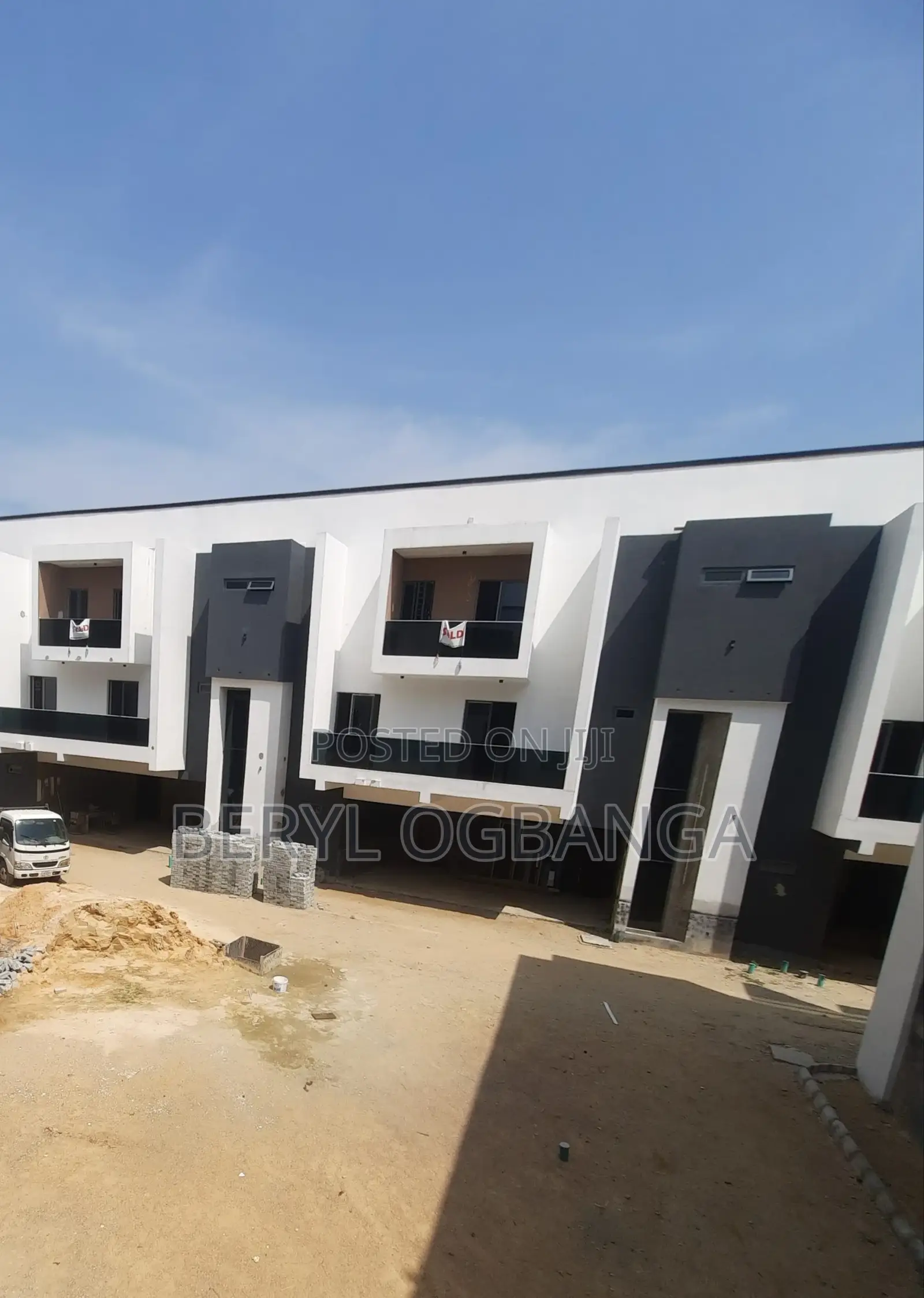 2bdrm Apartment in Ikate-Elegushi for sale