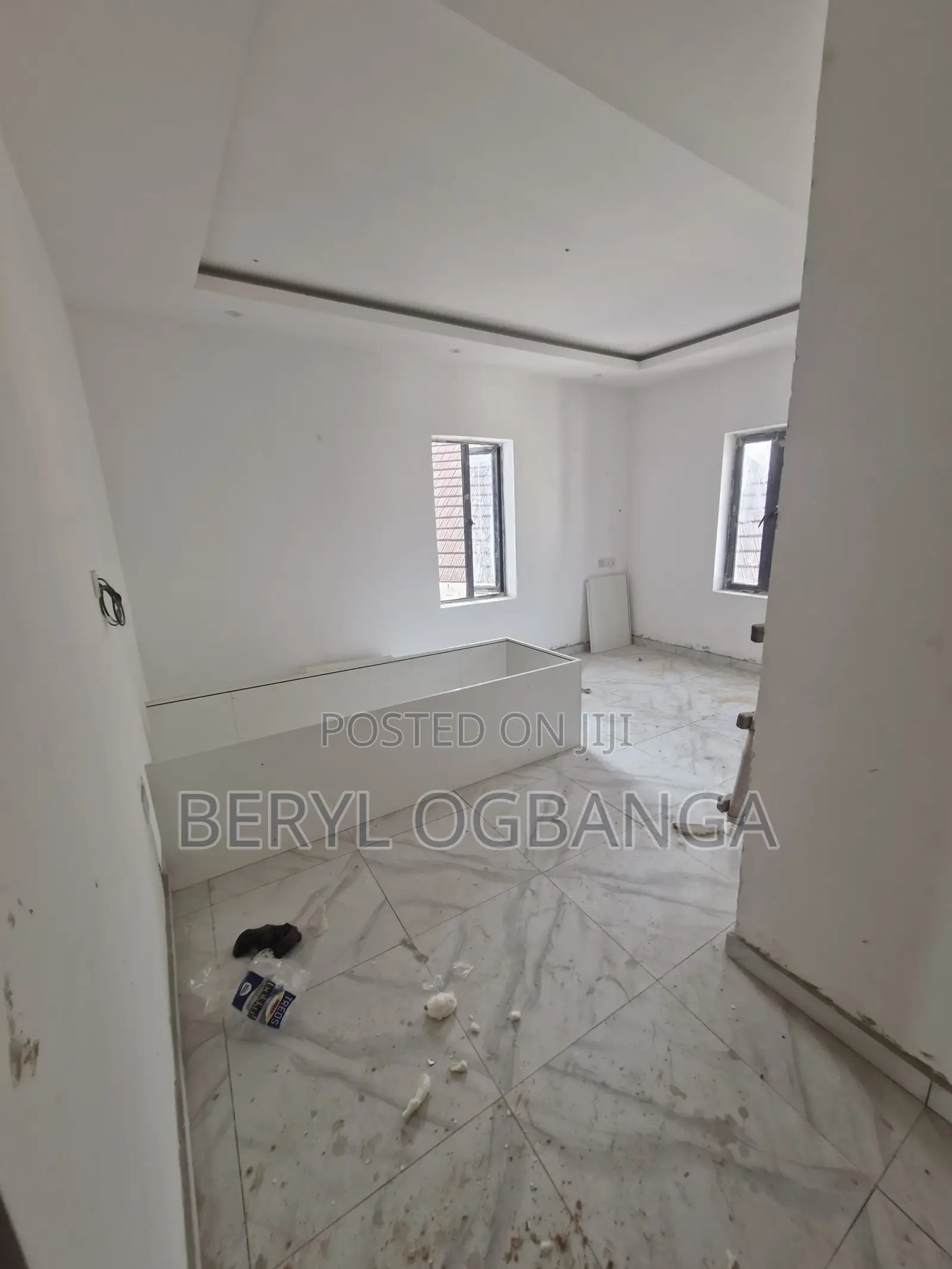 2bdrm Penthouse in Ikota for sale