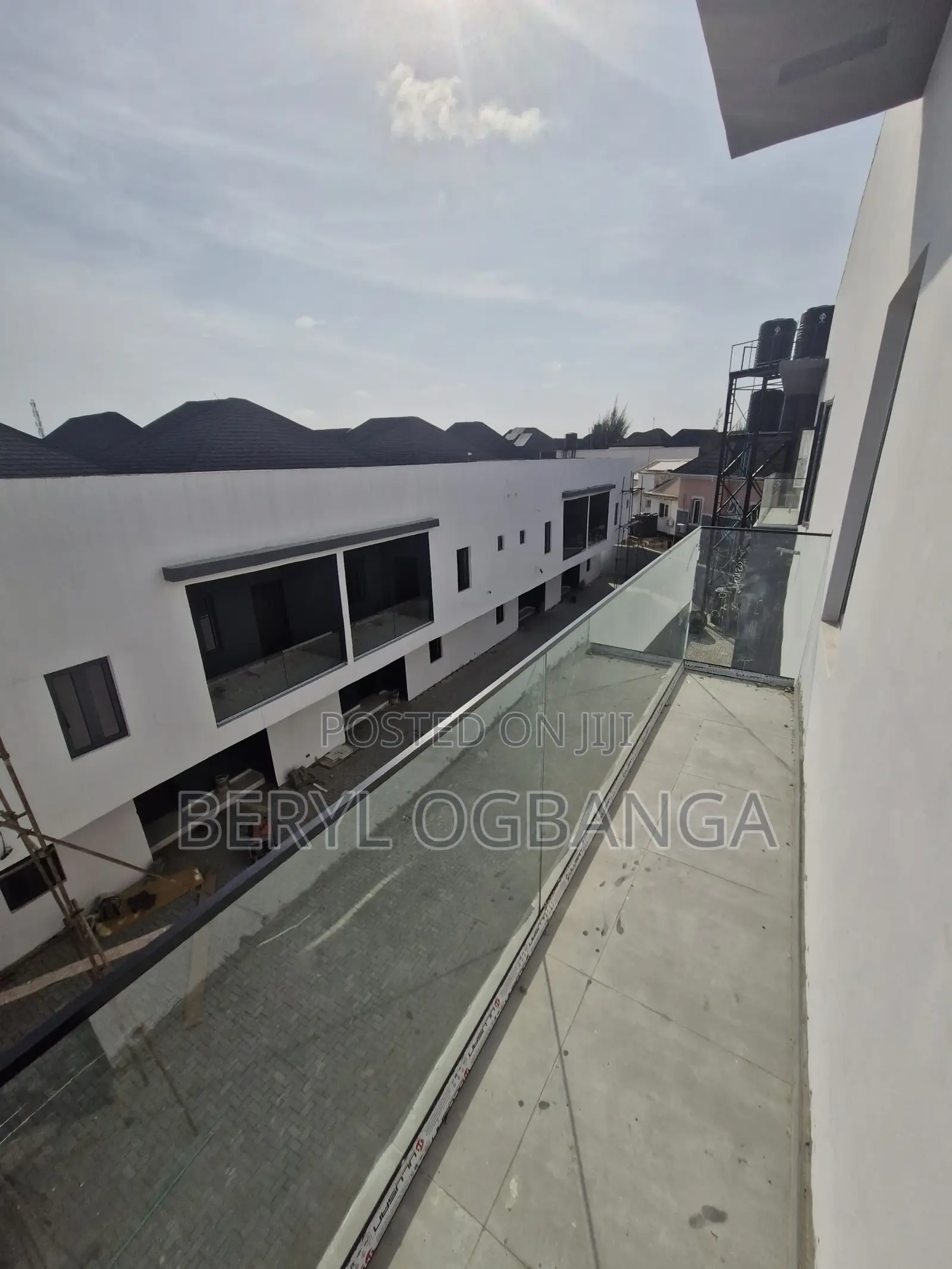 2bdrm Penthouse in Ikota for sale