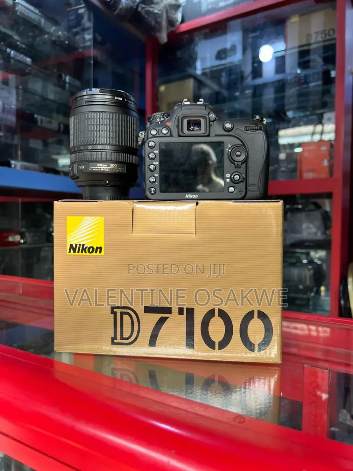Nikon D7100 Lens 18-105