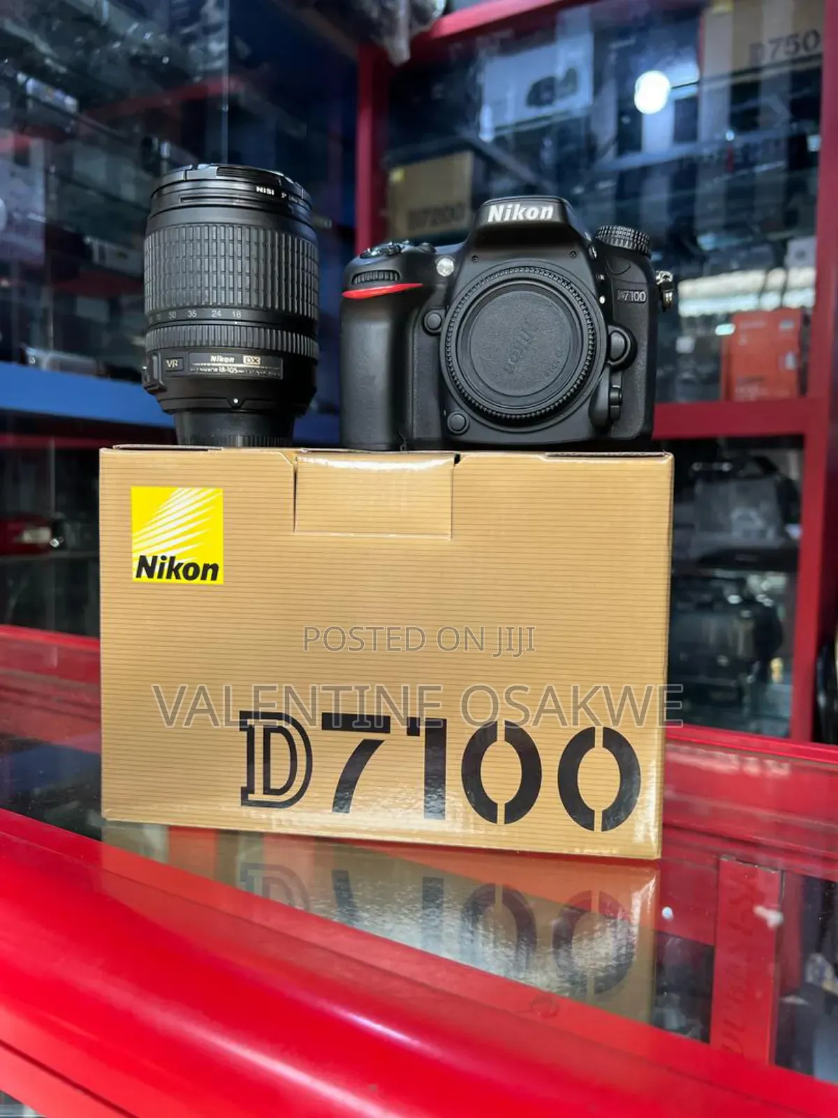 Nikon D7100 Lens 18-105