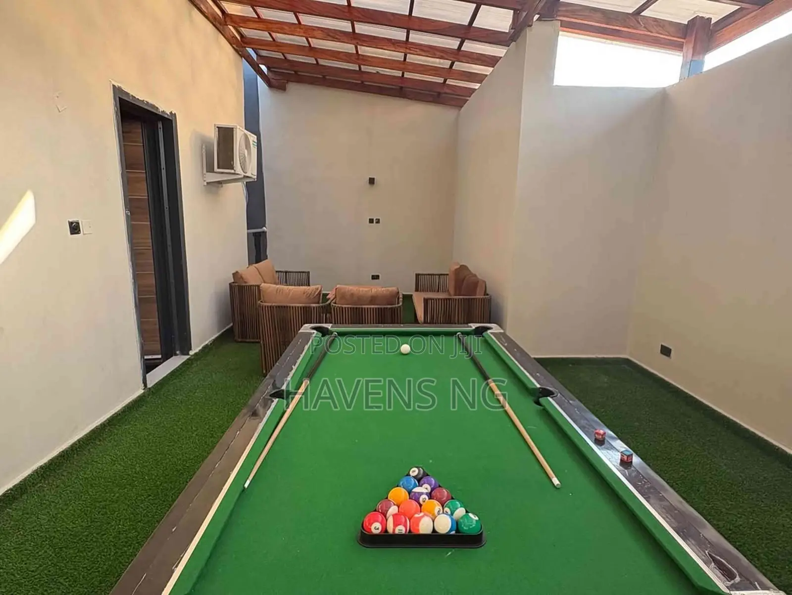 Luxury 4-Bedroom Duplex in Ikate With Private Rooftop