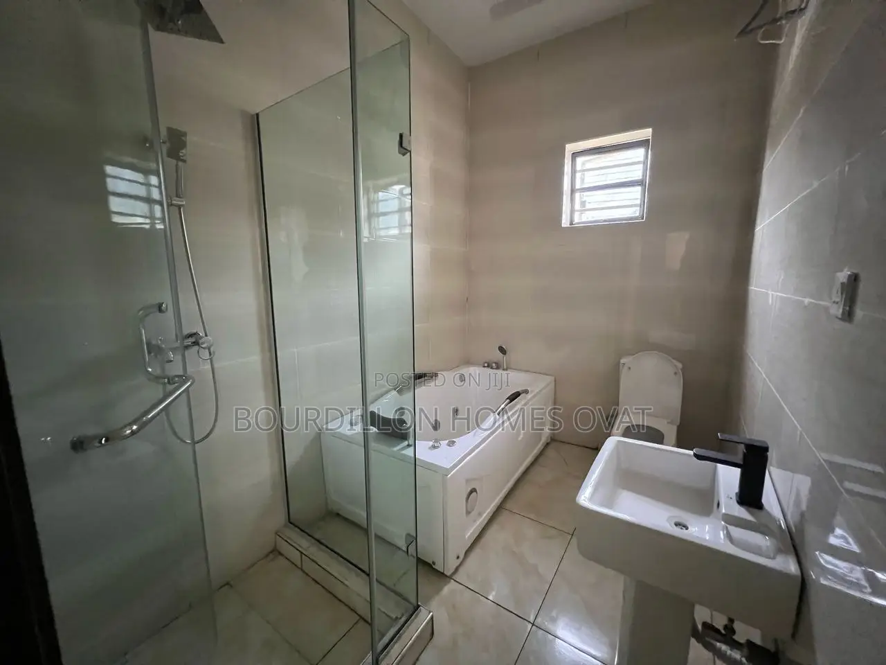 4bdrm Duplex in Lekki for rent