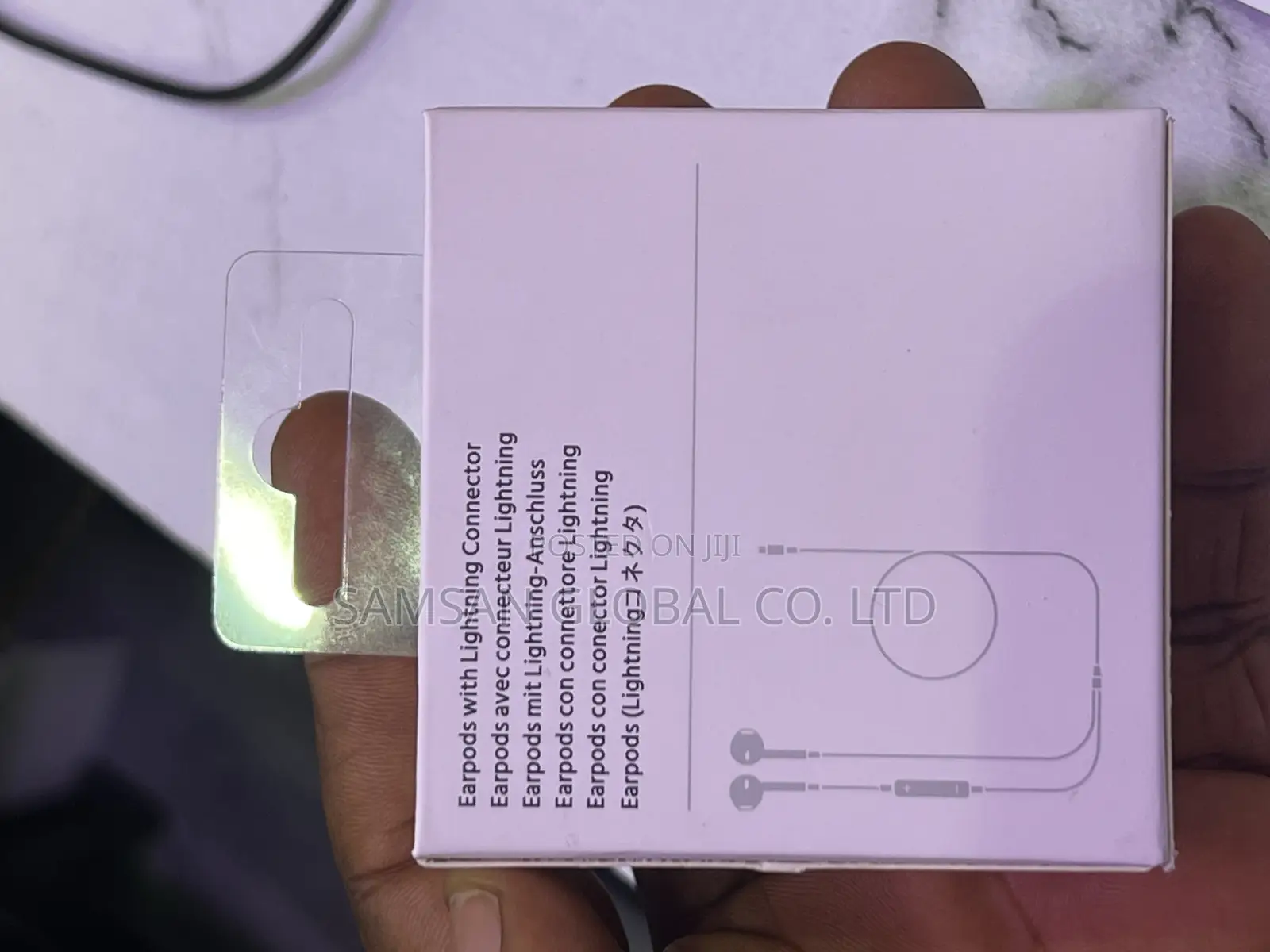 iPhone Earpods(Earpiece) With Lightning Connector