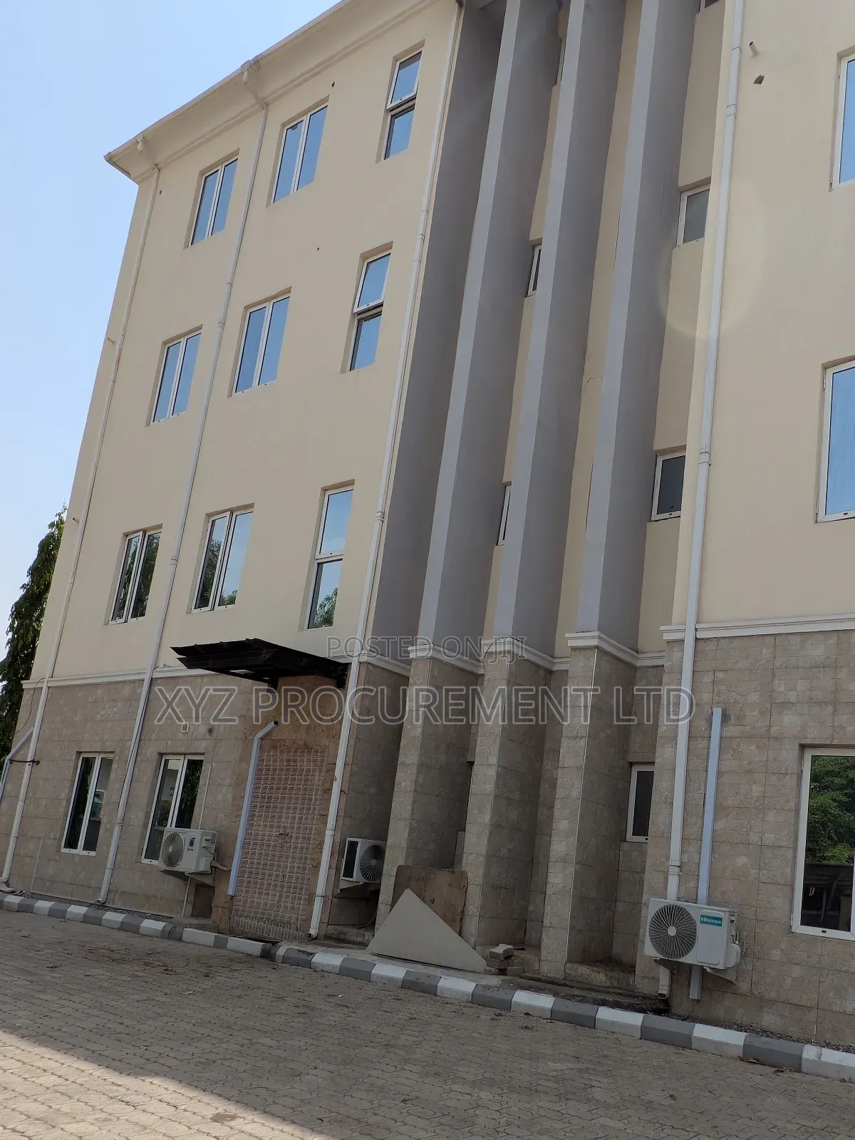 Corporate Office Building for Lease in Jabi