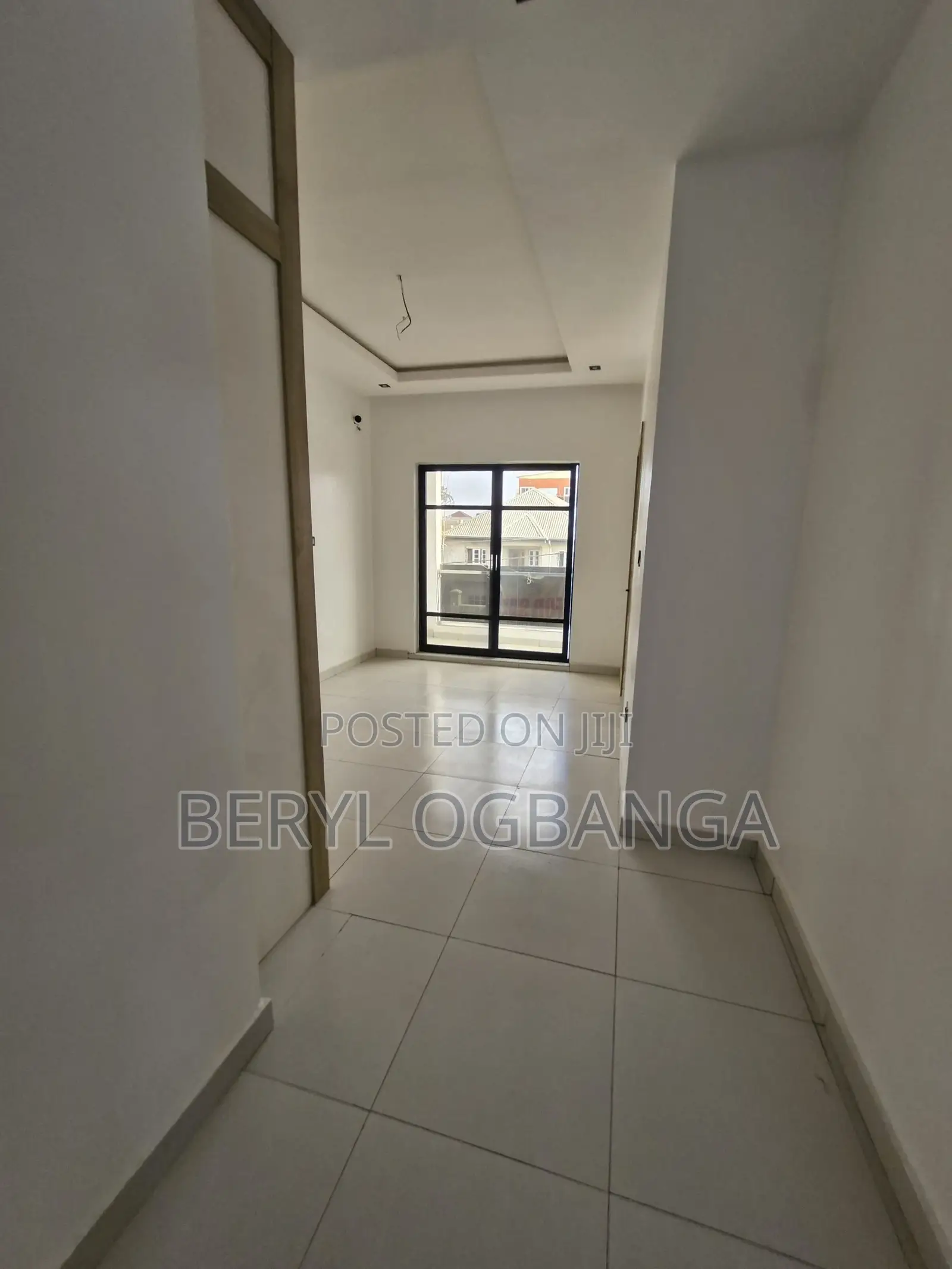 2bdrm Block of Flats in Ologolo for sale
