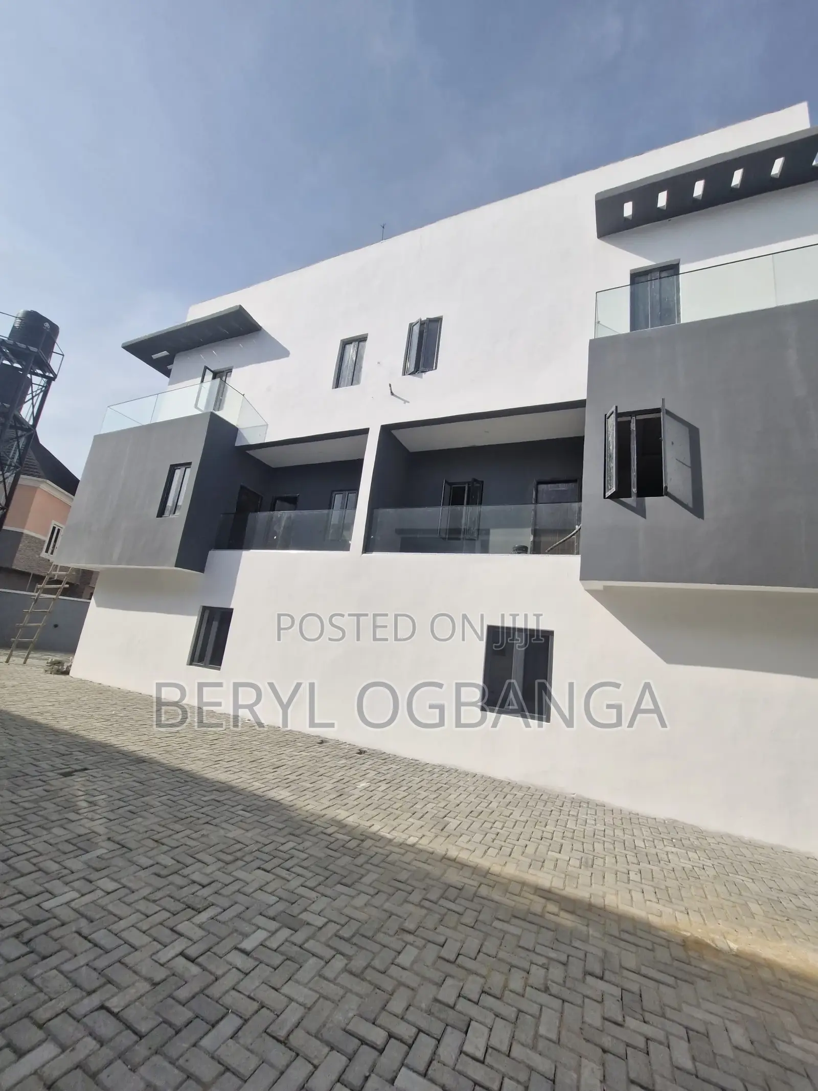 4bdrm Duplex in Ikota for sale