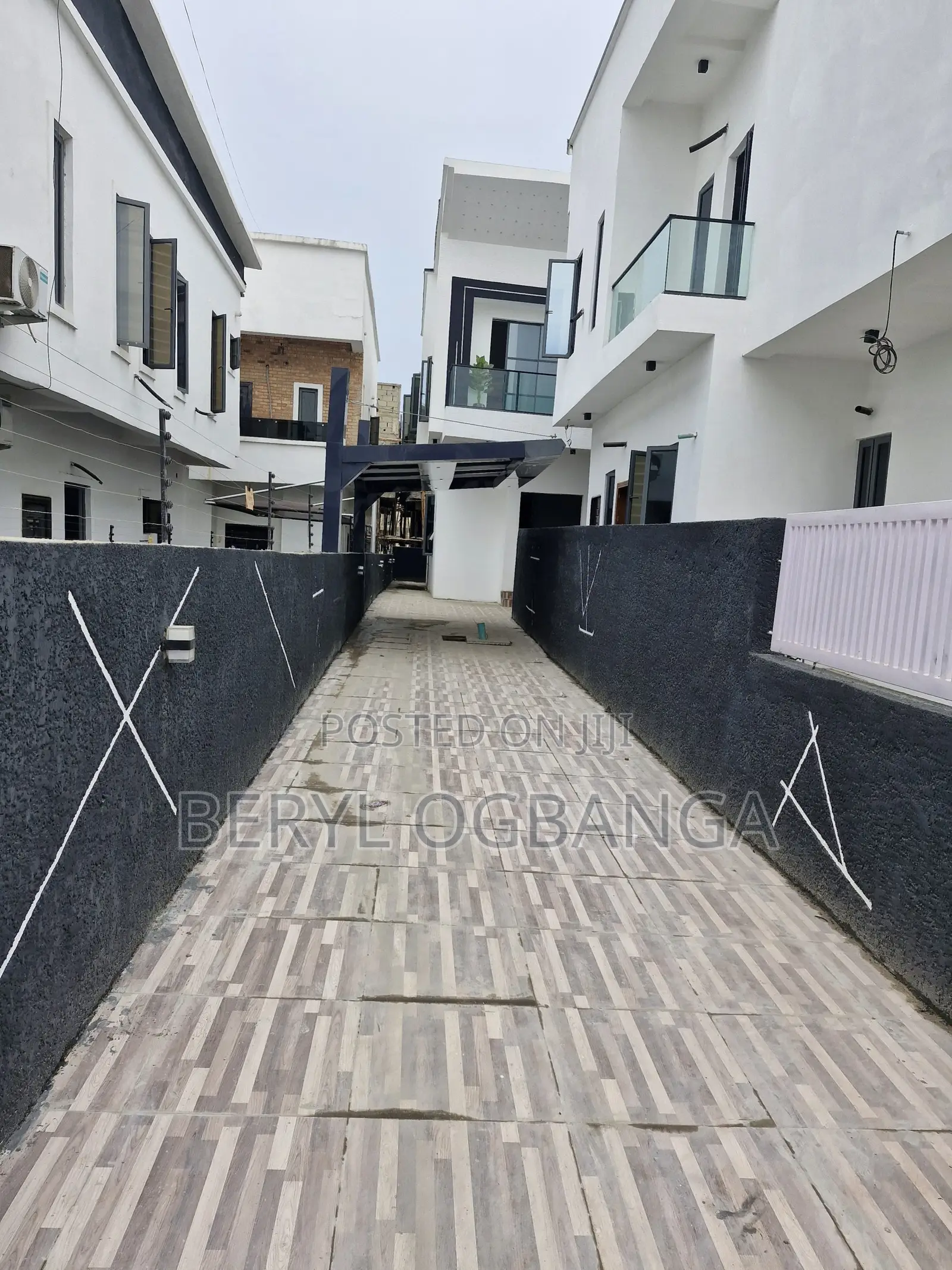 4bdrm Duplex in Palm City Estate, Ado / Ajah for sale