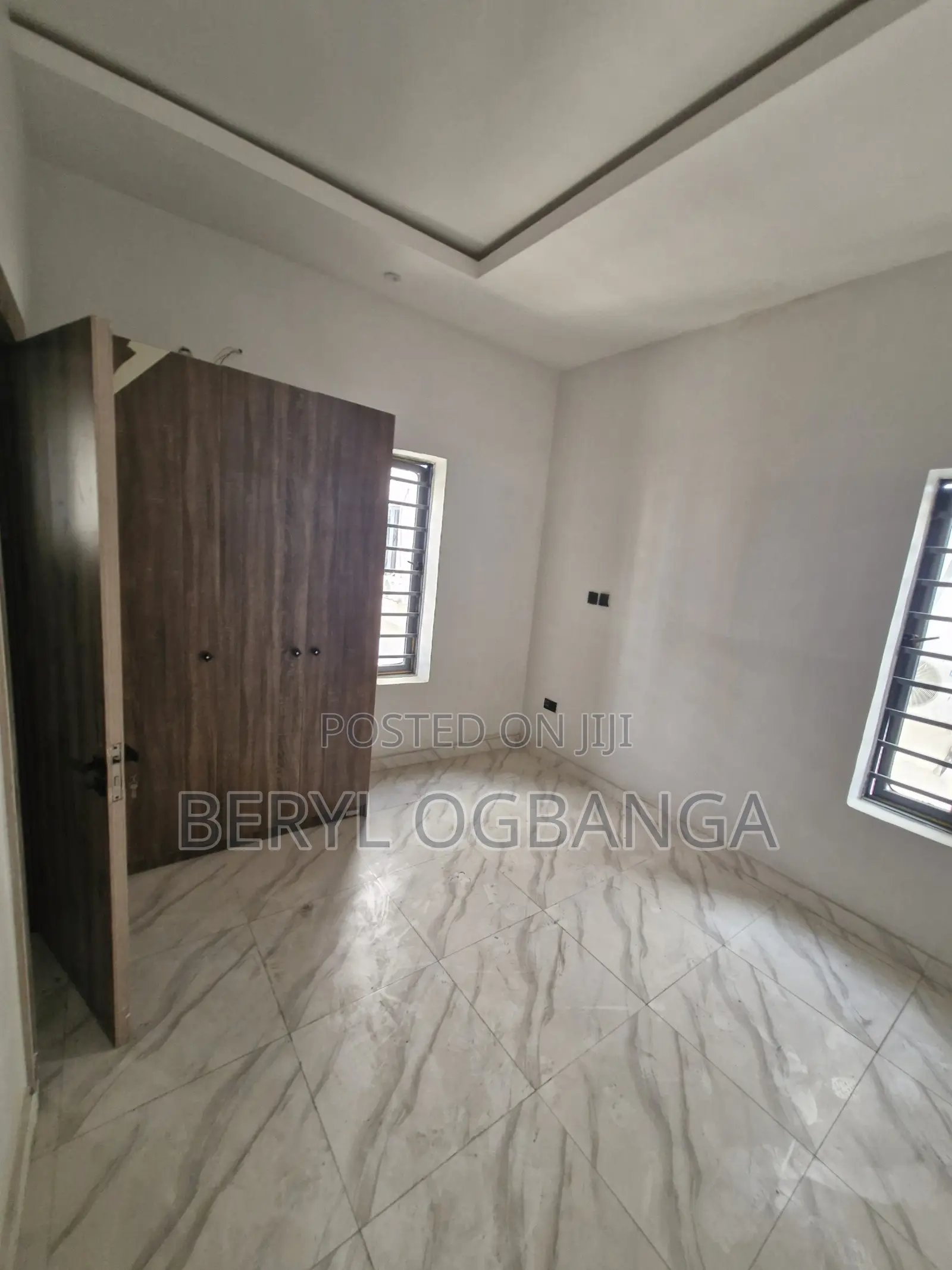 4bdrm Duplex in Lekki Phase 2 for sale