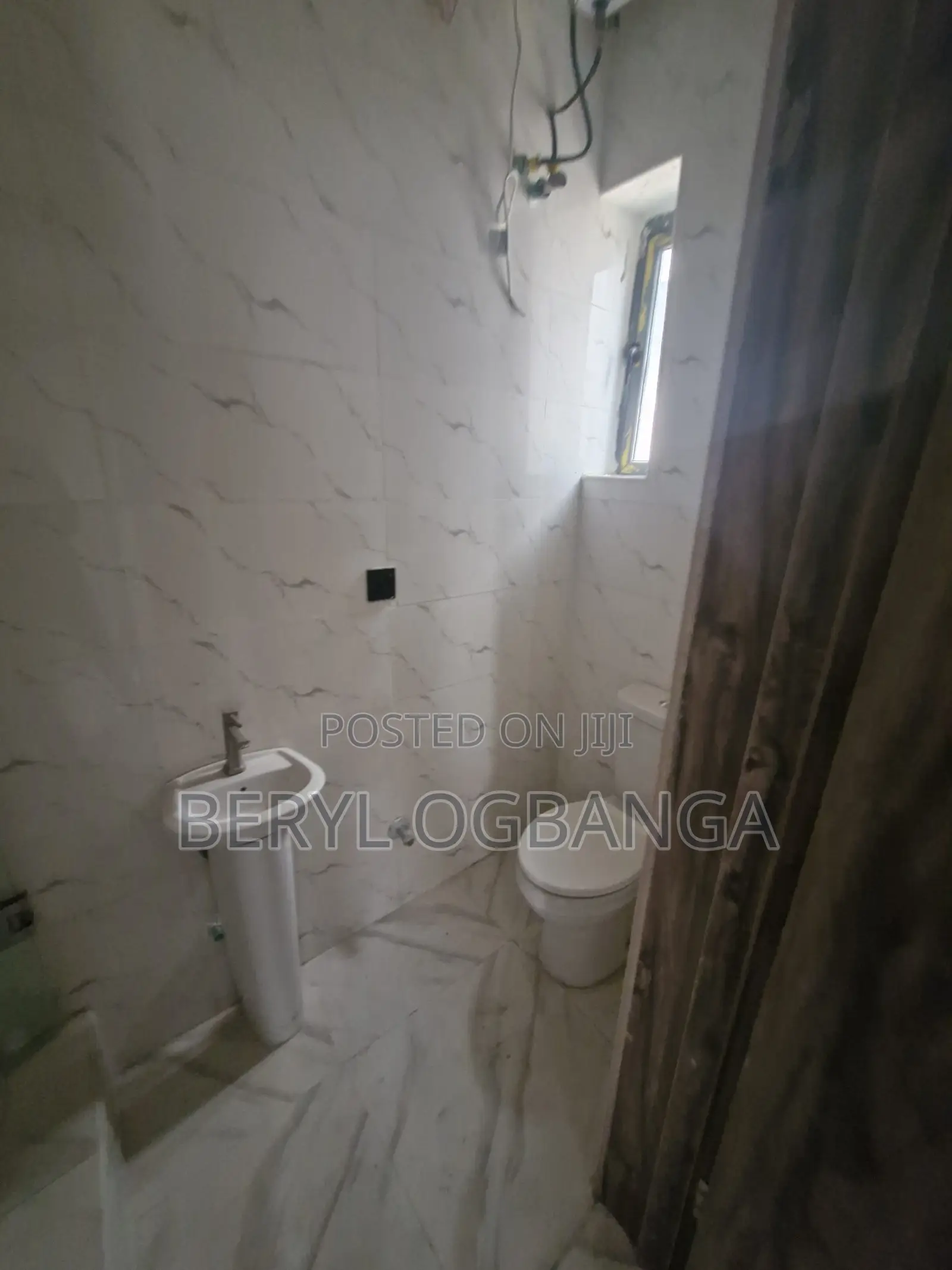 4bdrm Duplex in Lekki Phase 2 for sale