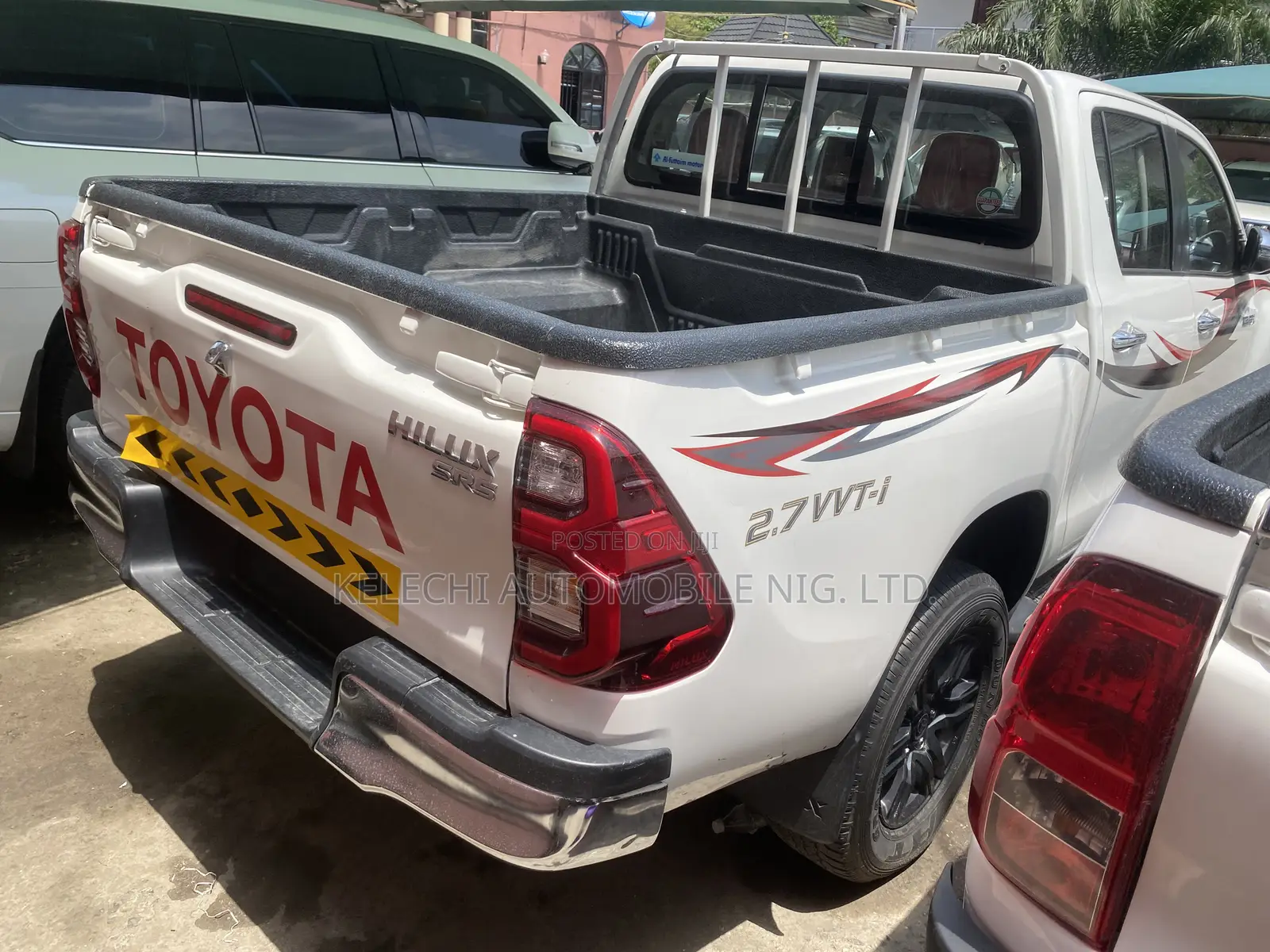 Toyota Hilux 2023 White
