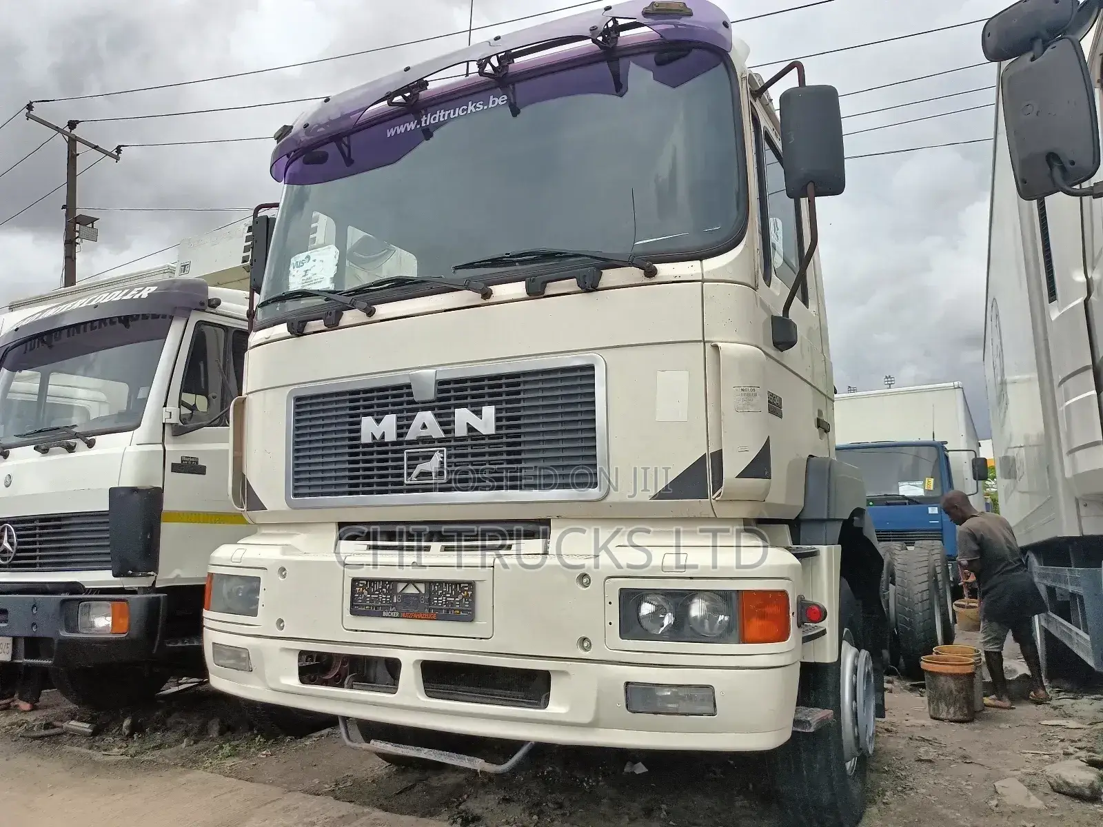 Man 10 Tyres Truck 2004 White