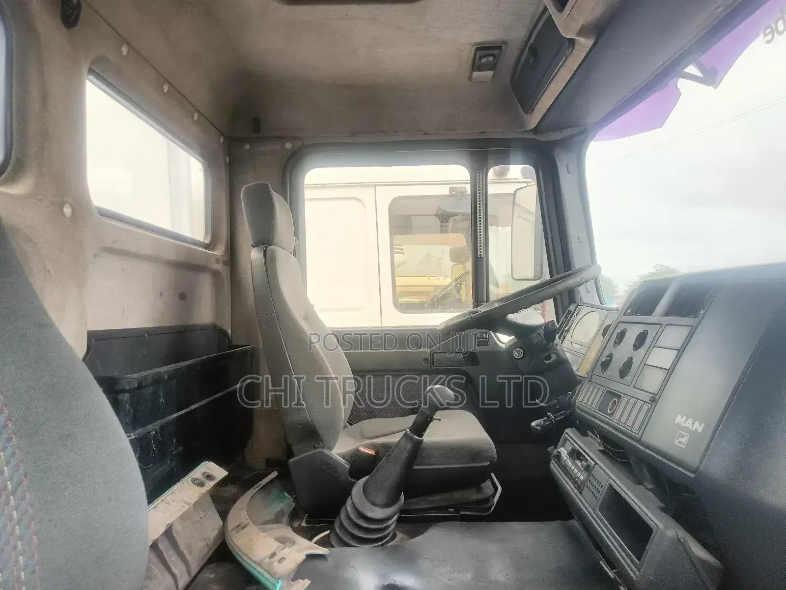 Man 10 Tyres Truck 2004 White