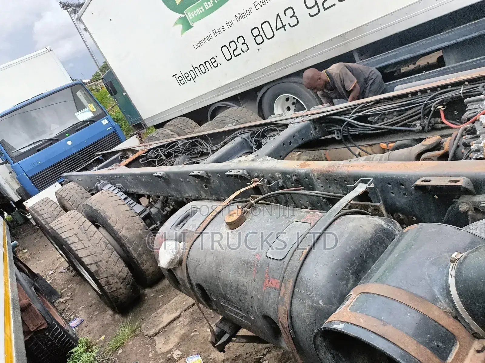 Man 10 Tyres Truck 2004 White
