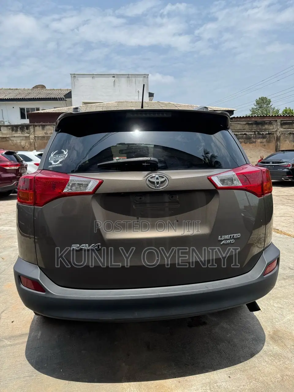 Toyota RAV4 Limited 4dr SUV AWD (2.5L 4cyl 6A) 2015 Gray
