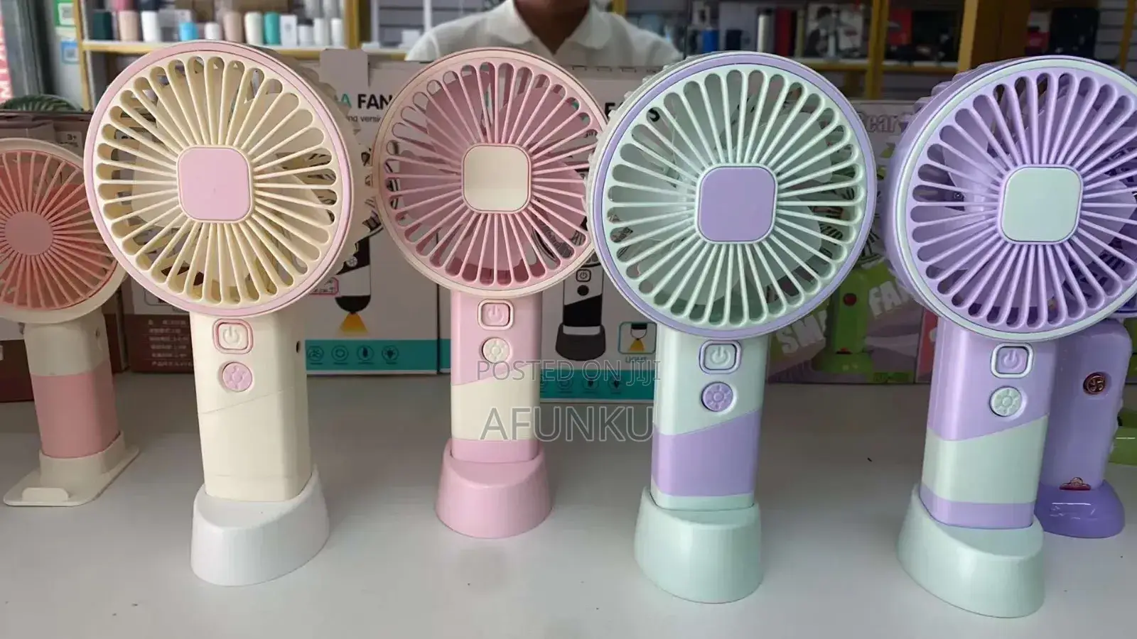 Digital View Hand Fan