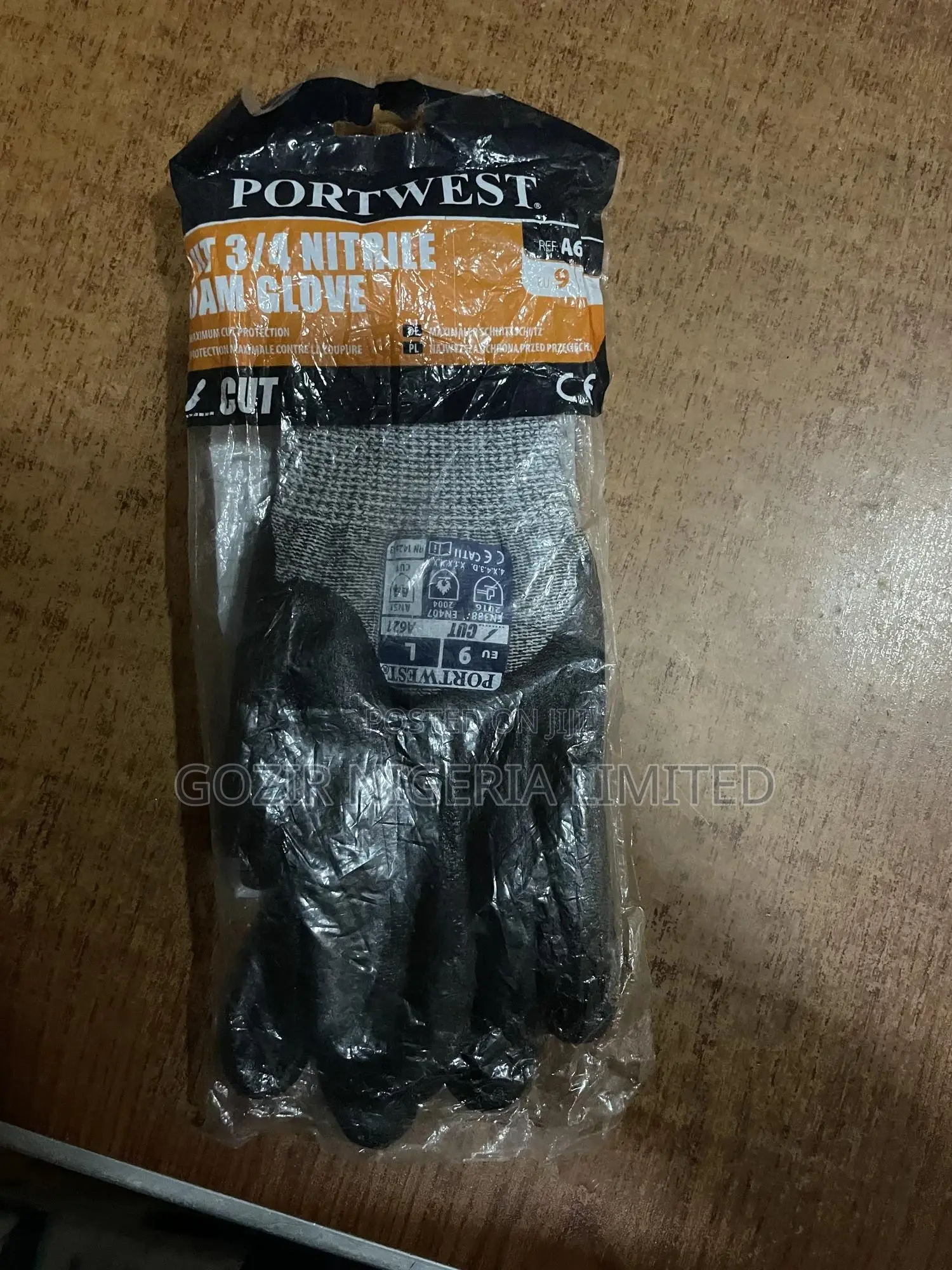 Portwest 3/4 Nitrile Foam Glove