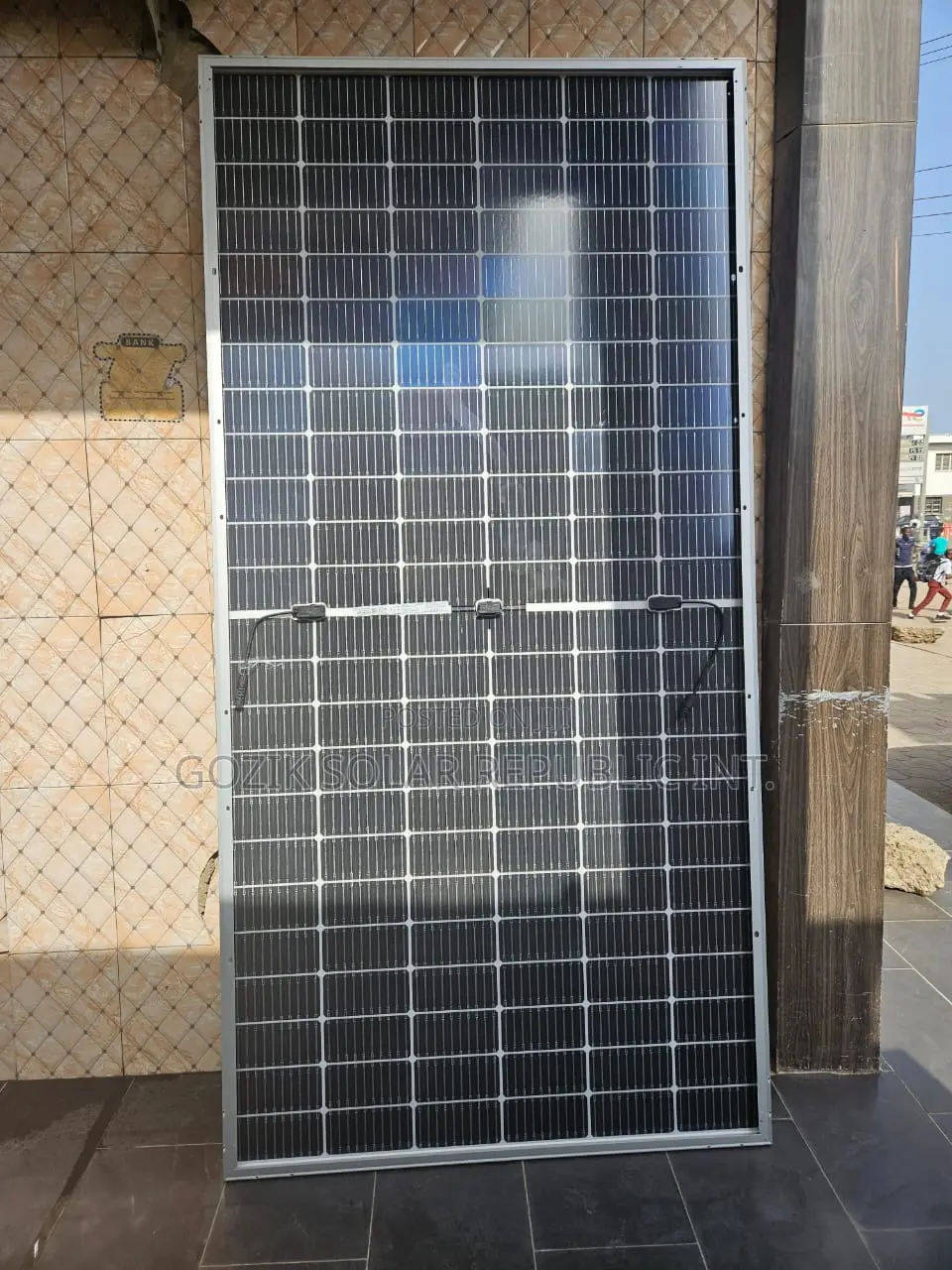 Original Canadian Solar 550w And Other Wattage Available