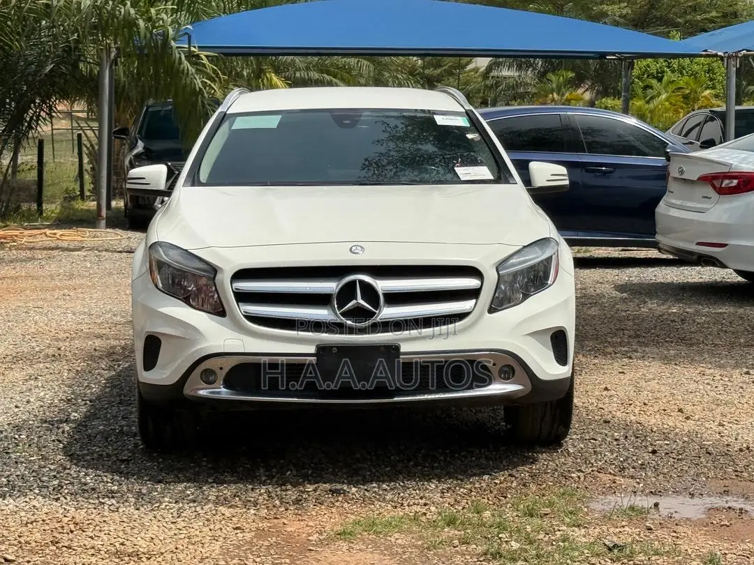 Mercedes-Benz GLA 250 2016 White