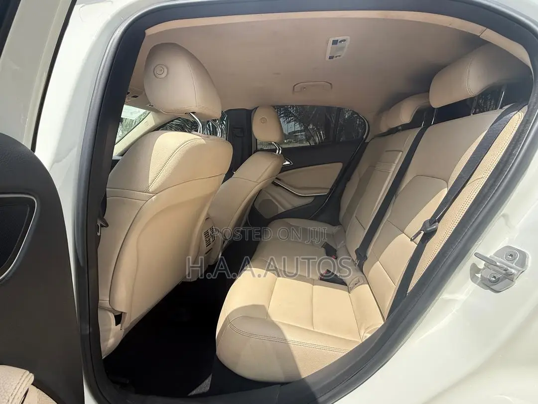 Mercedes-Benz GLA 250 2016 White