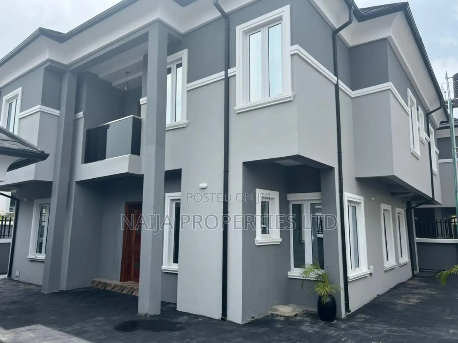 5bdrm Duplex in Lekki Scheme 2, Ajah for sale