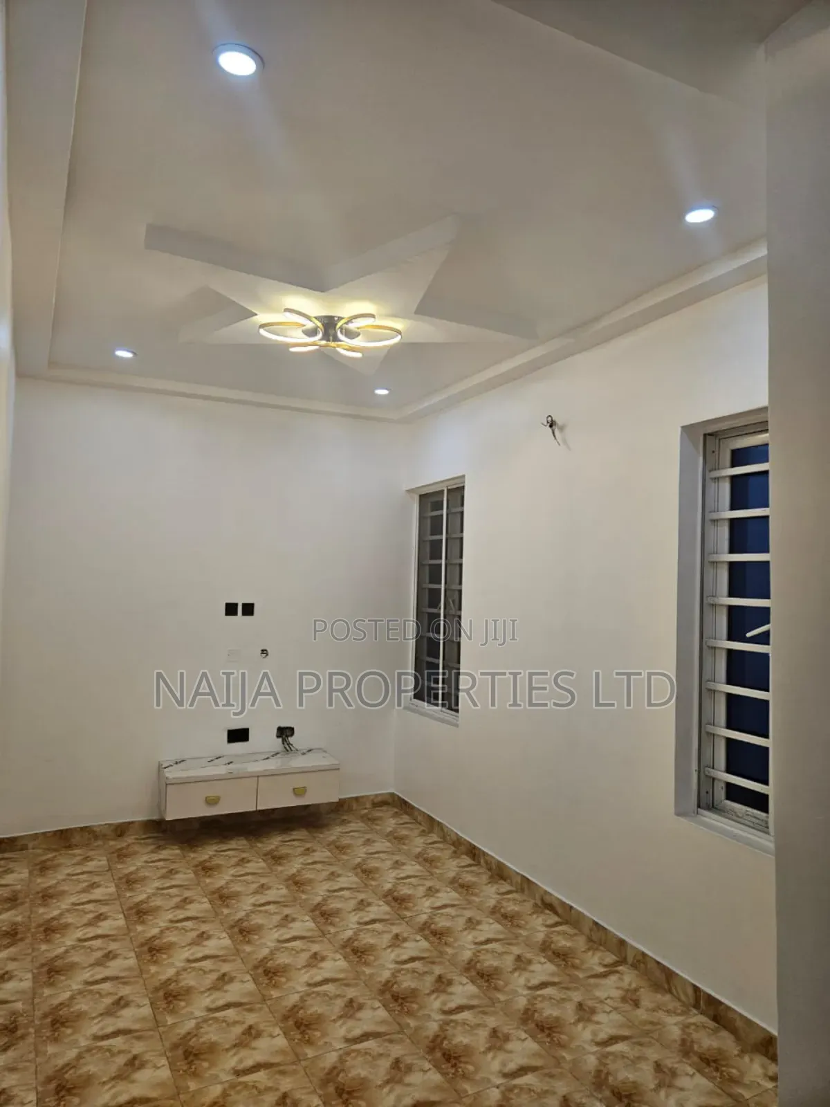 5bdrm Duplex in Lekki Scheme 2, Ajah for sale