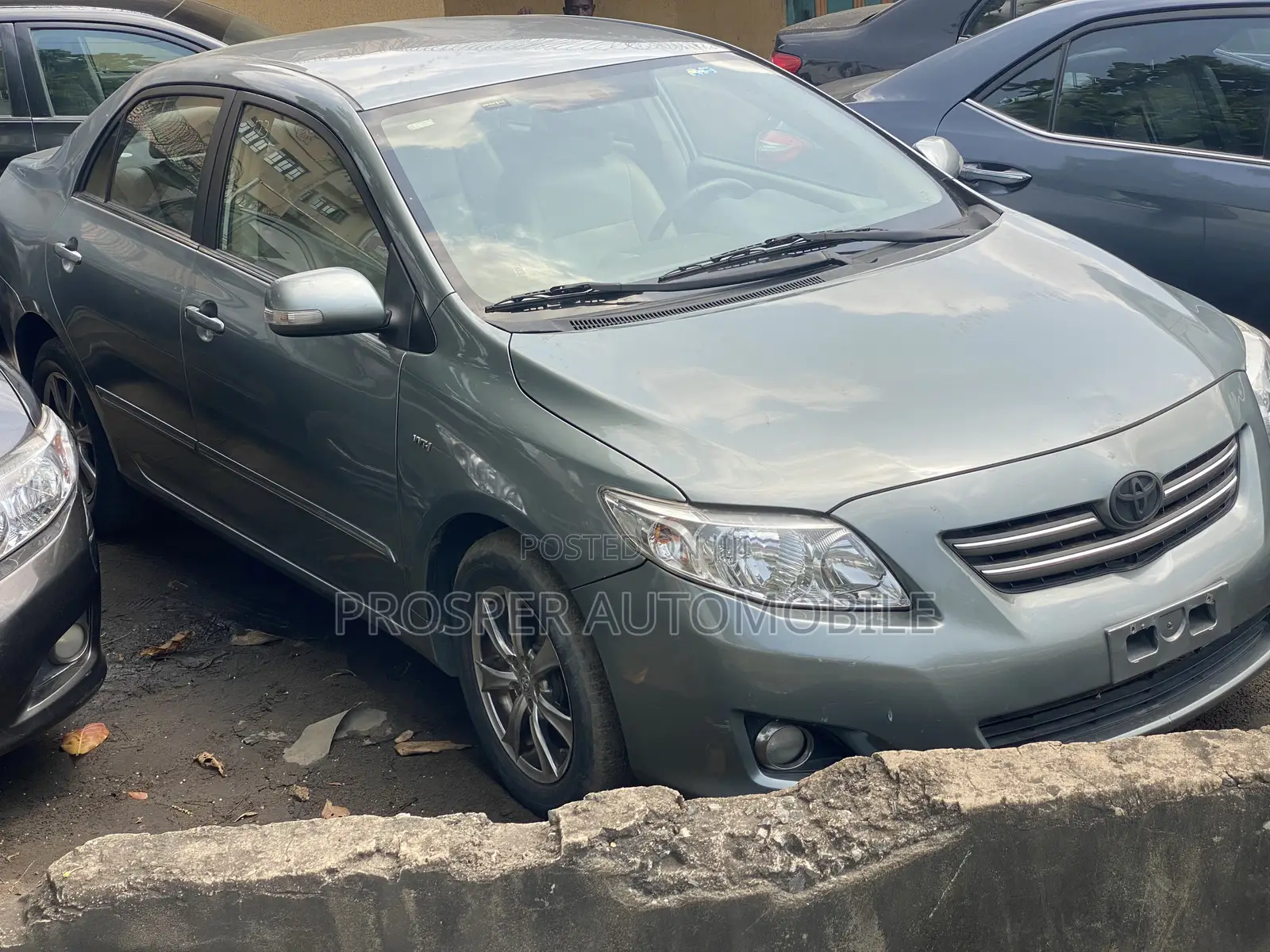 Toyota Corolla Altis 2010 Green