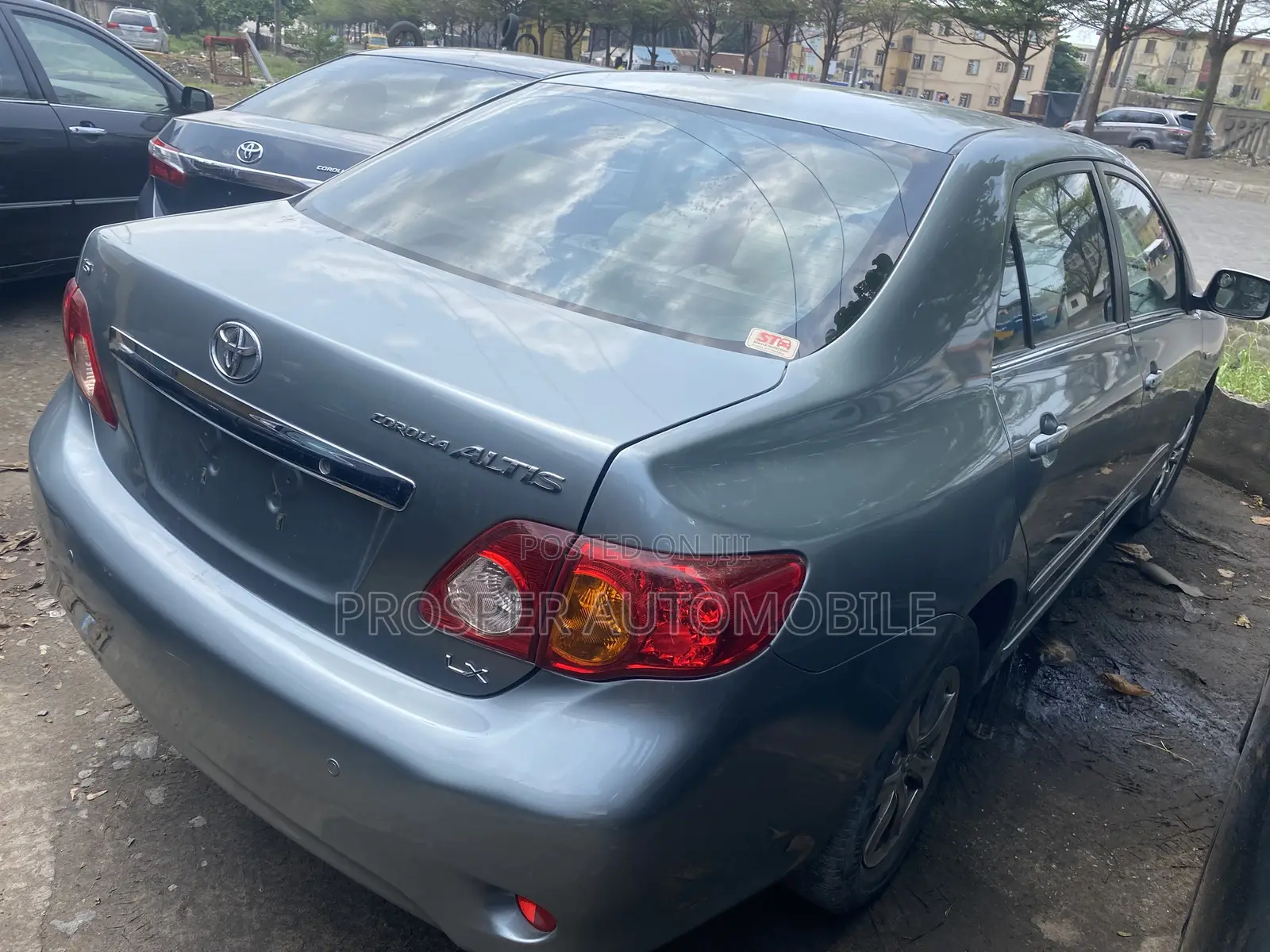 Toyota Corolla Altis 2010 Green