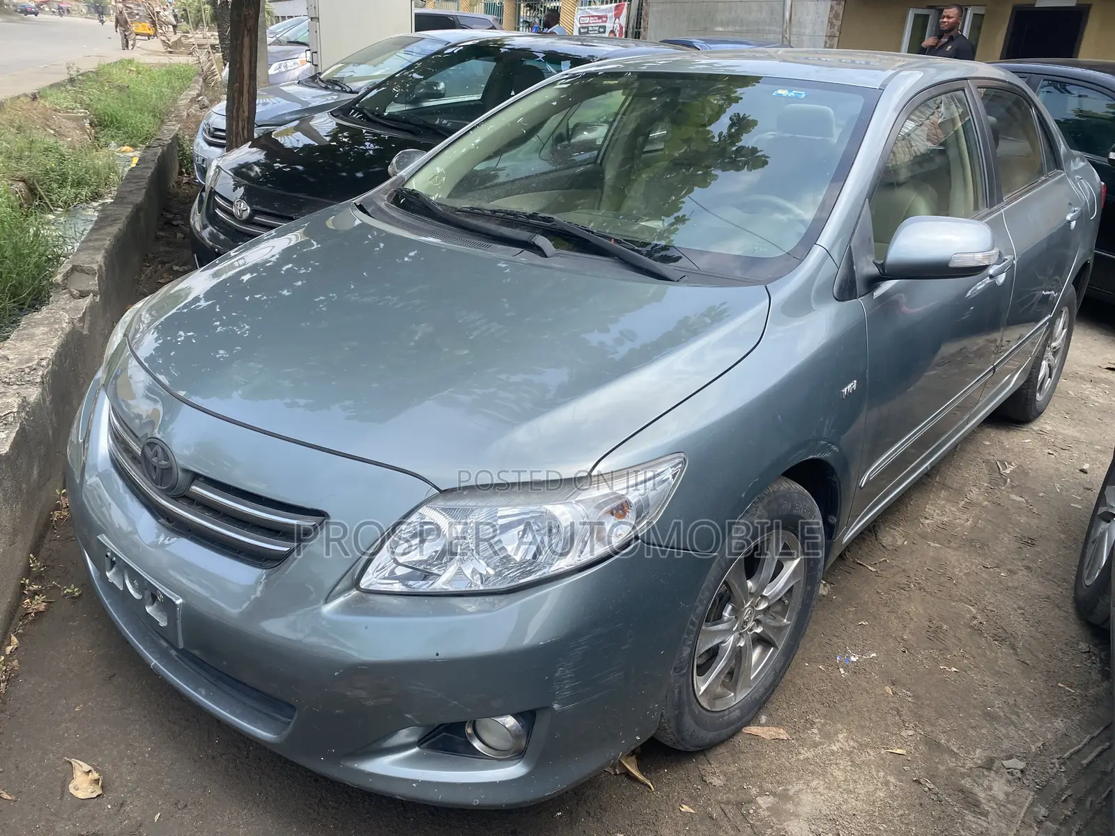 Toyota Corolla Altis 2010 Green