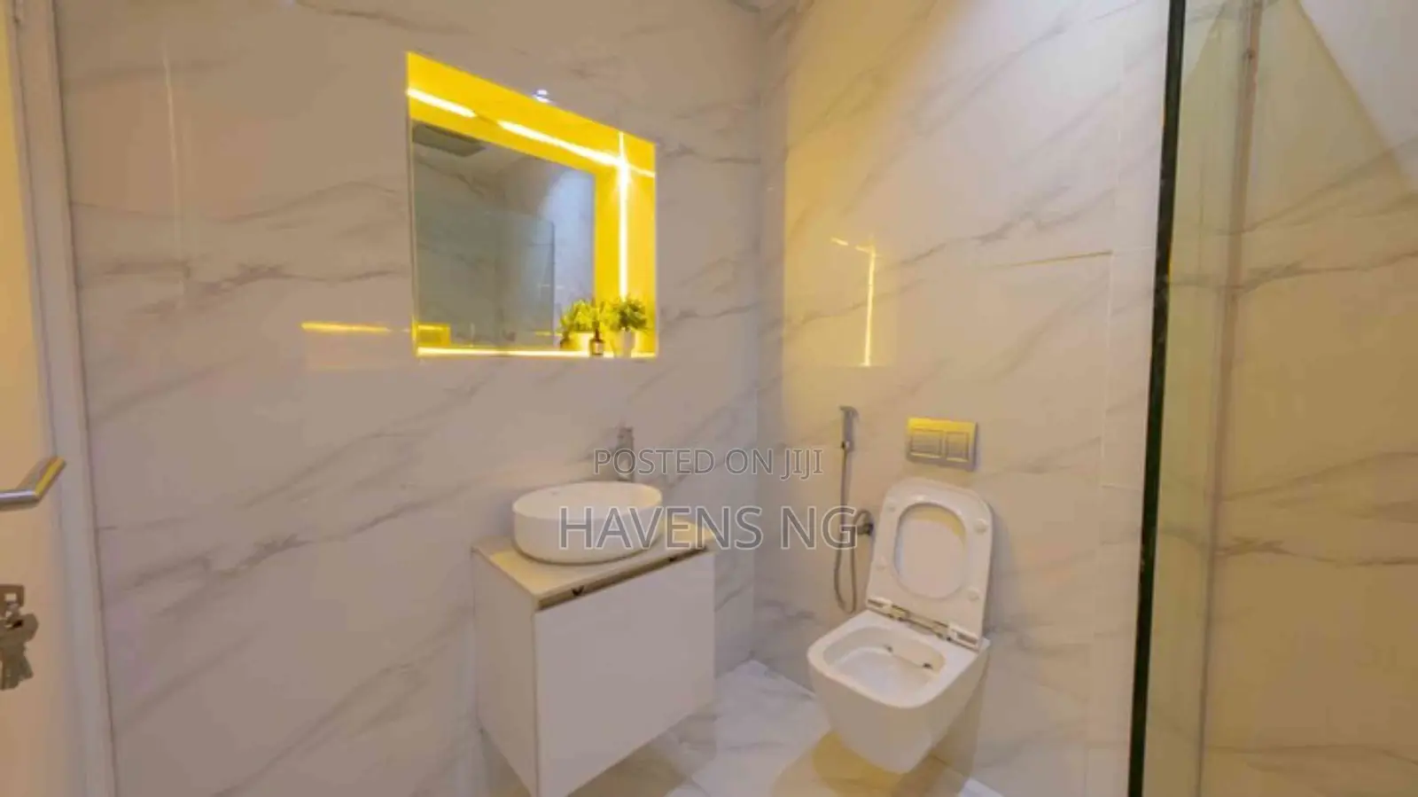 Brand New Luxury 2-Bed Penthouse With Pool