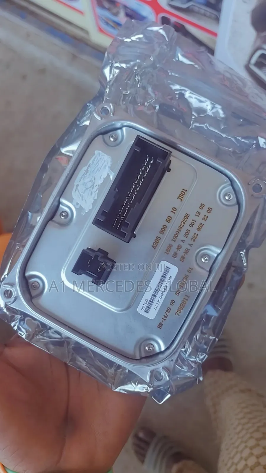 Mercedes-Benz C300 W205 Charger