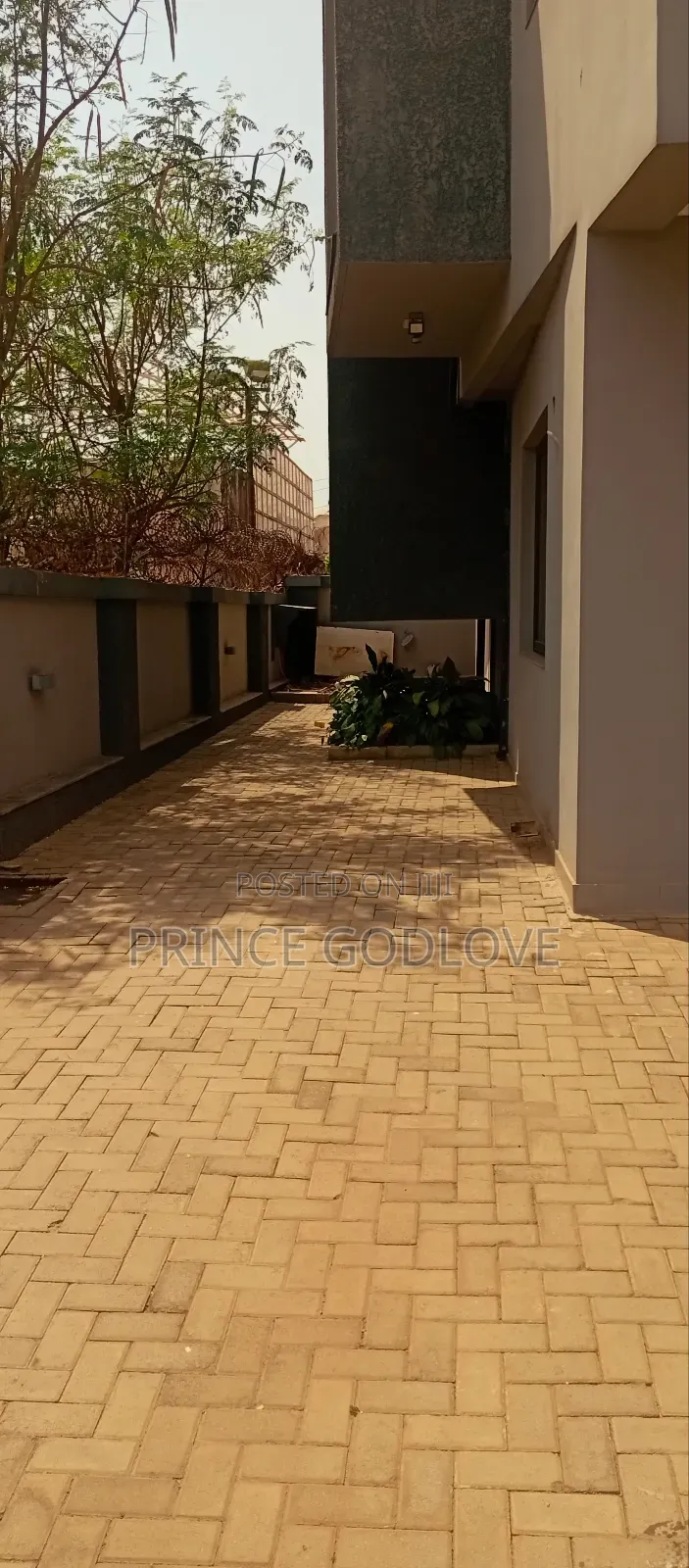 3bdrm Townhouse / Terrace in Cpc Estate, Dawaki for rent