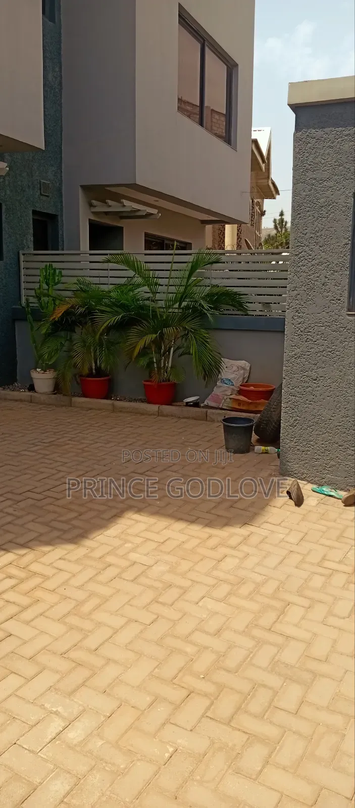 3bdrm Townhouse / Terrace in Cpc Estate, Dawaki for rent