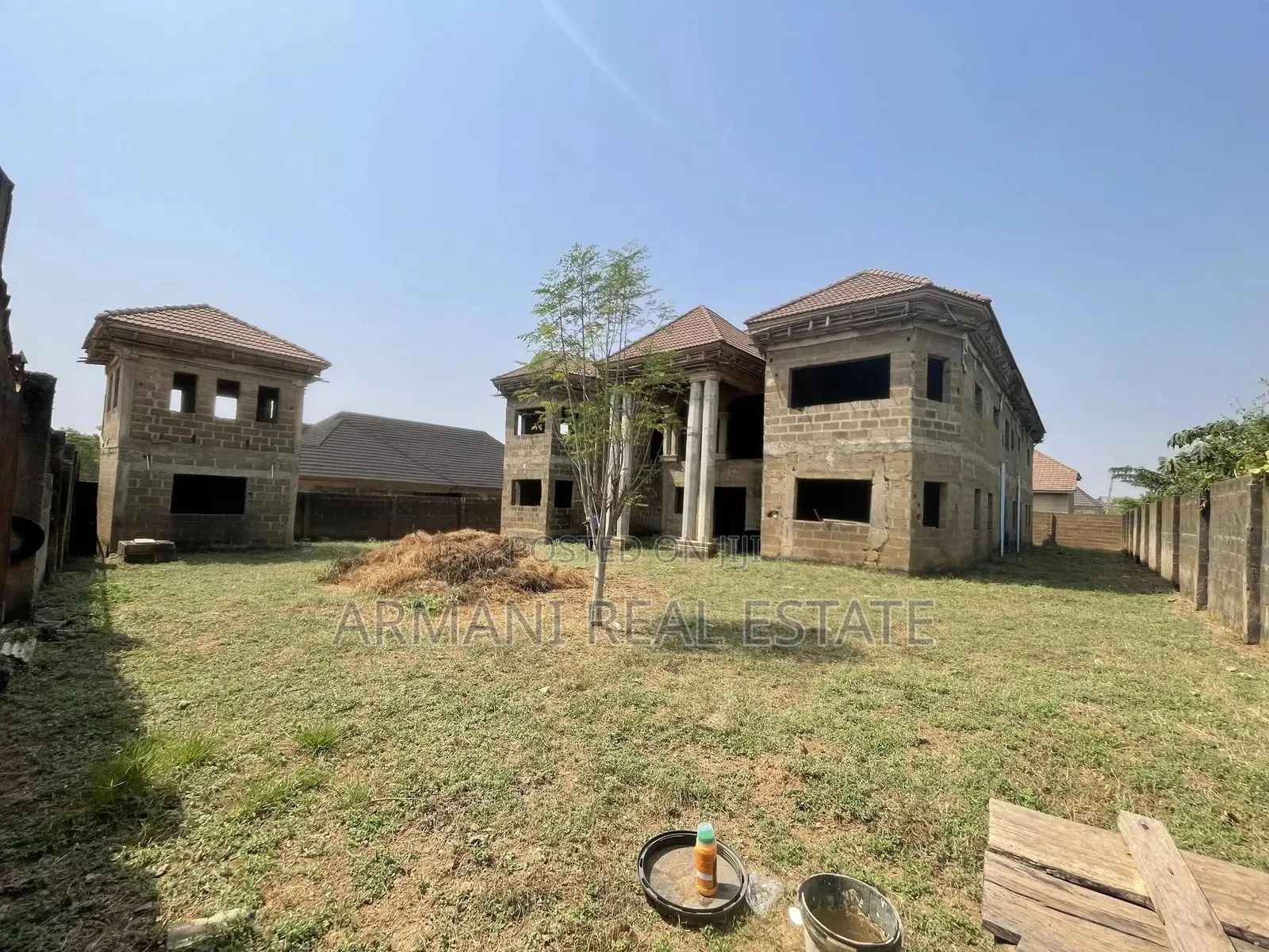 6bdrm Mansion in Okebadan Estate, Ibadan for sale