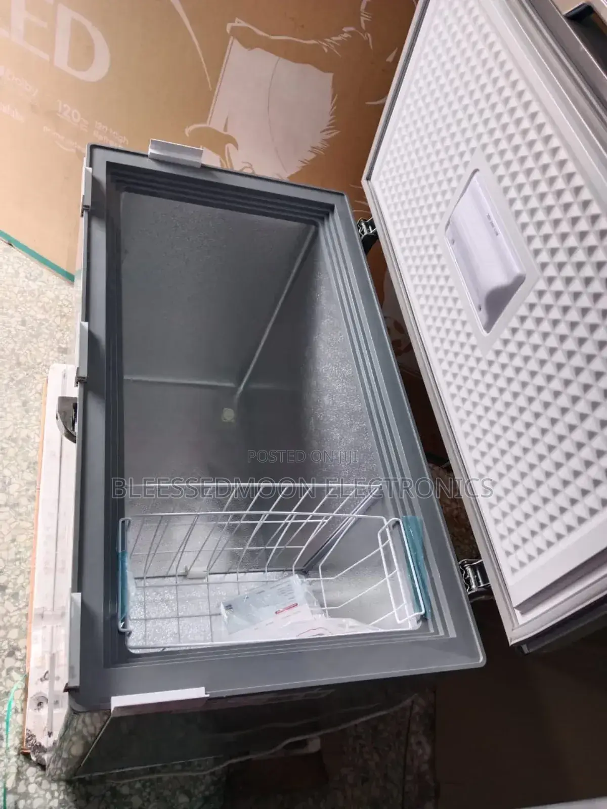 Scanfrost Inverter Chest Freezer 3fit Size 5 Years Garranty