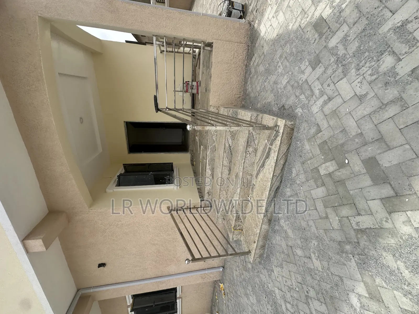 5bdrm Duplex in Riverpark, Lugbe District for sale