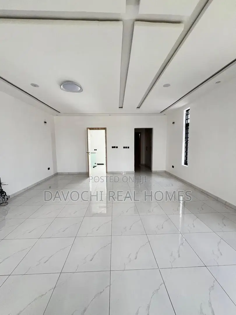6bdrm Duplex in Alternative, Chevron for sale