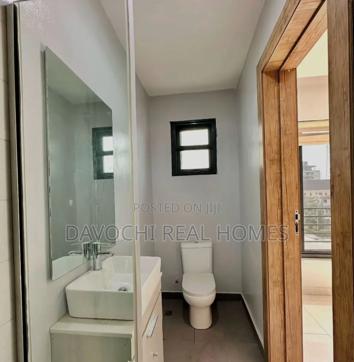 3bdrm Apartment in Lekki Phase1 for rent
