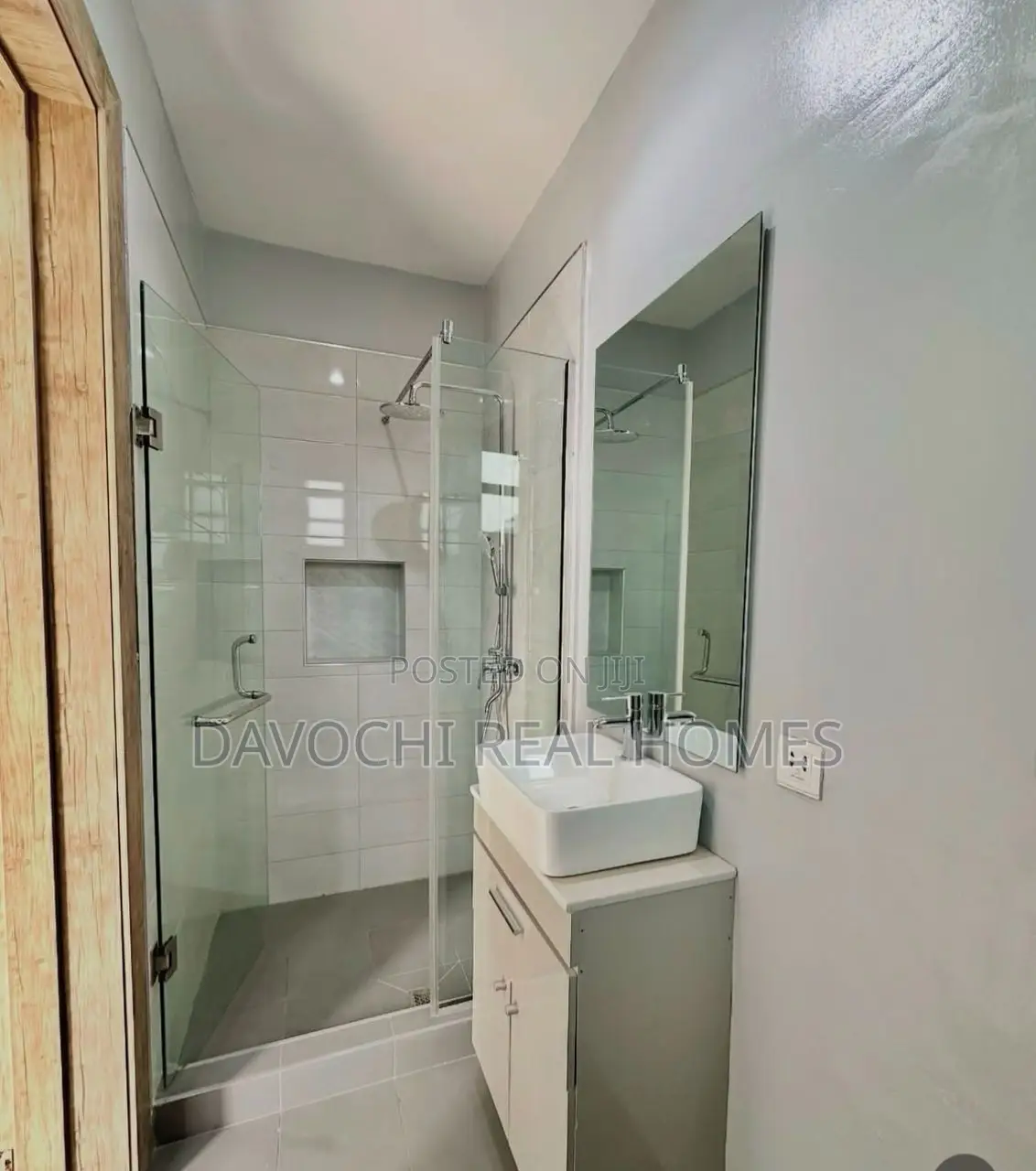 3bdrm Apartment in Lekki Phase1 for rent