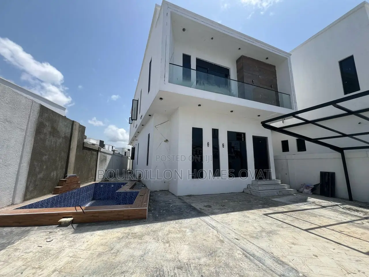 5bdrm Duplex in Lekki for sale