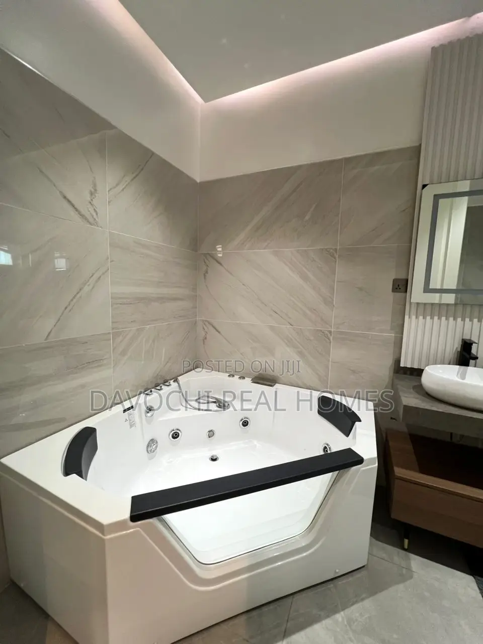 Furnished 3bdrm Duplex in Onitana, Old Ikoyi for rent