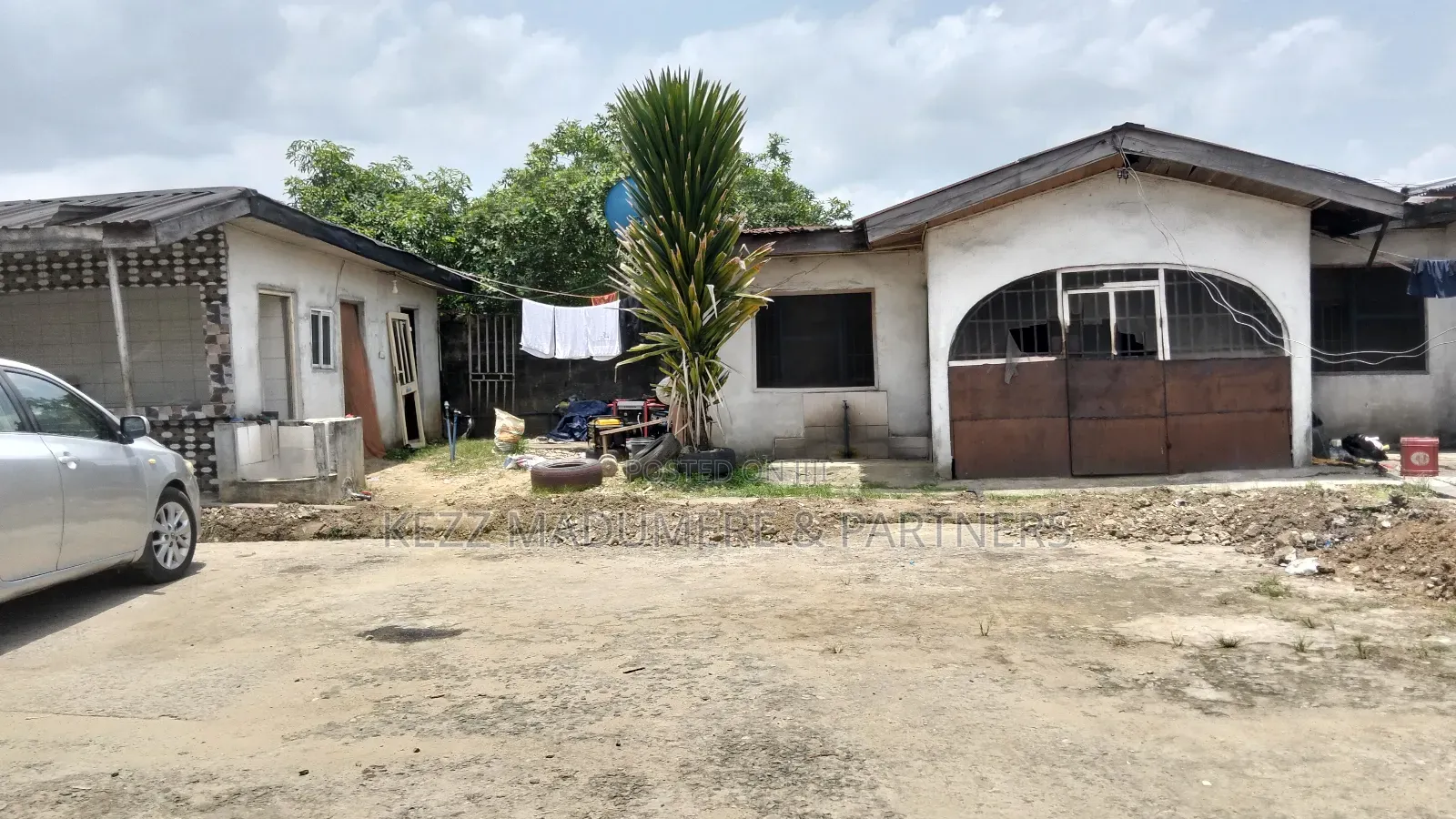 For Sale: Land With Shops at Rumuadolu / Rumuola , Ph