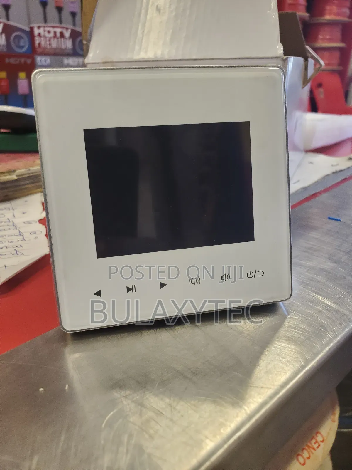 Wall Amplifier