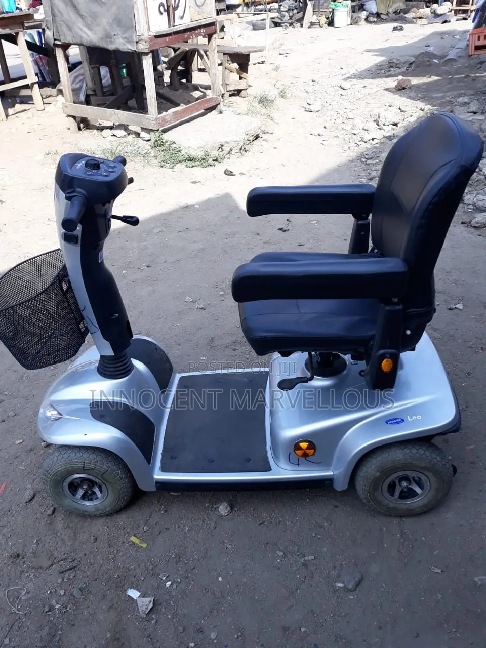 Very Neat Scooter Wheelchair