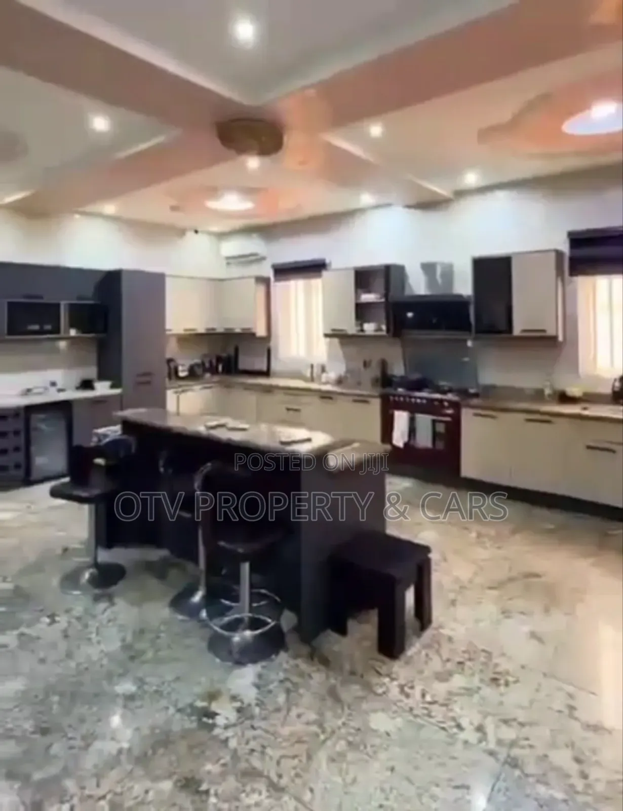 Furnished 7bdrm Duplex in Ikate for sale