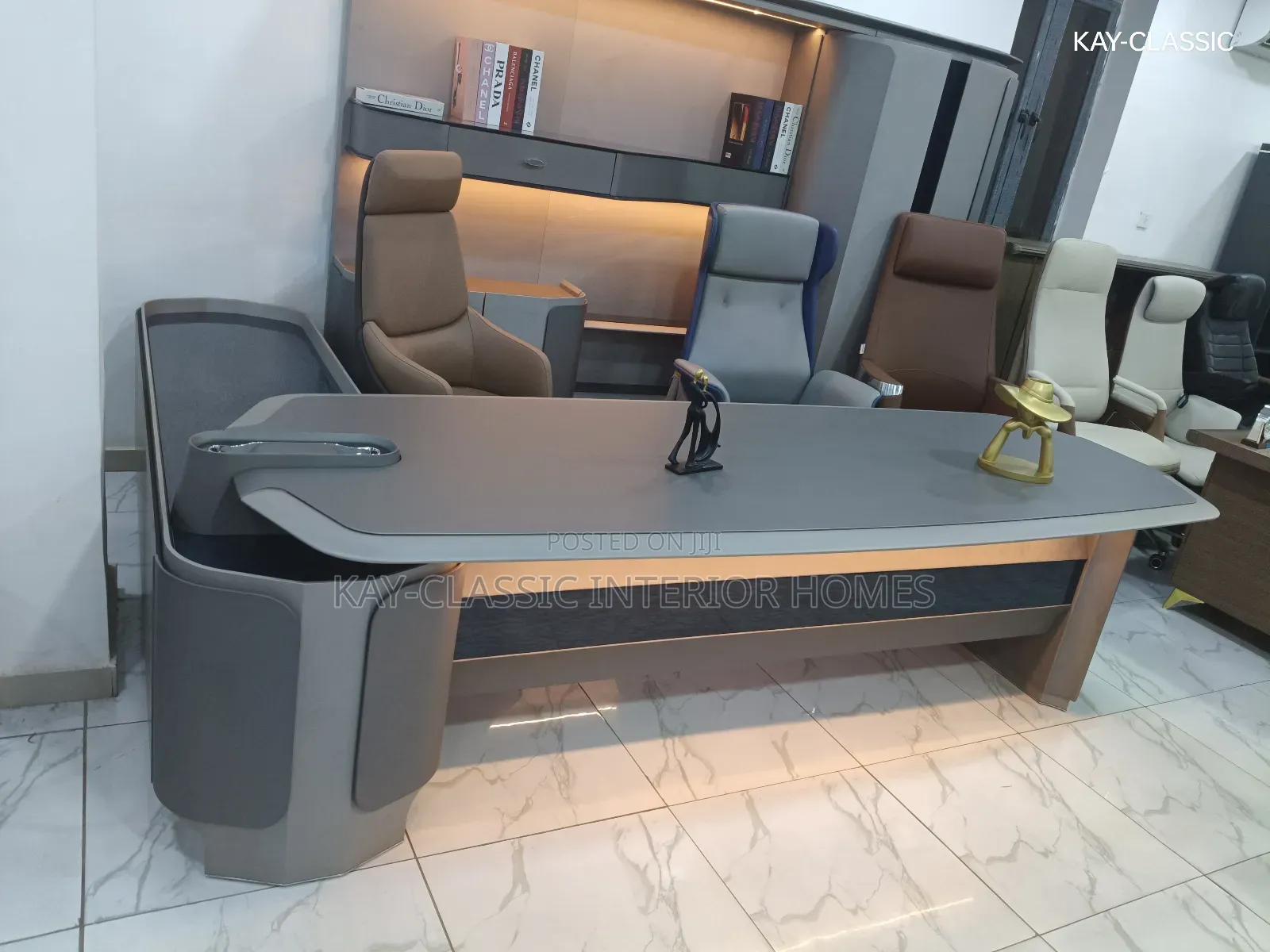 Director Table Set, With Led Light