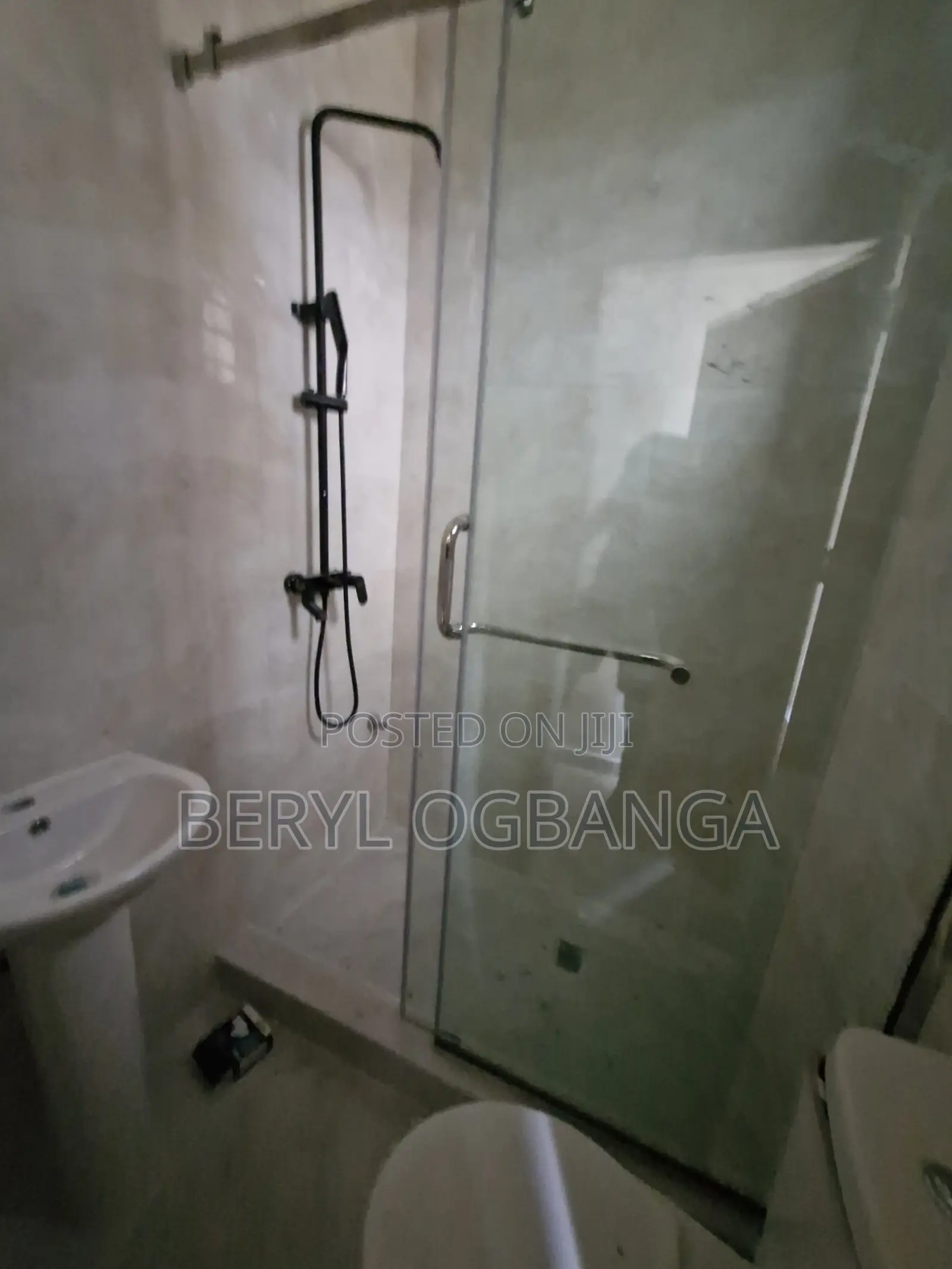 4bdrm Townhouse/Terrace in Ikota for sale