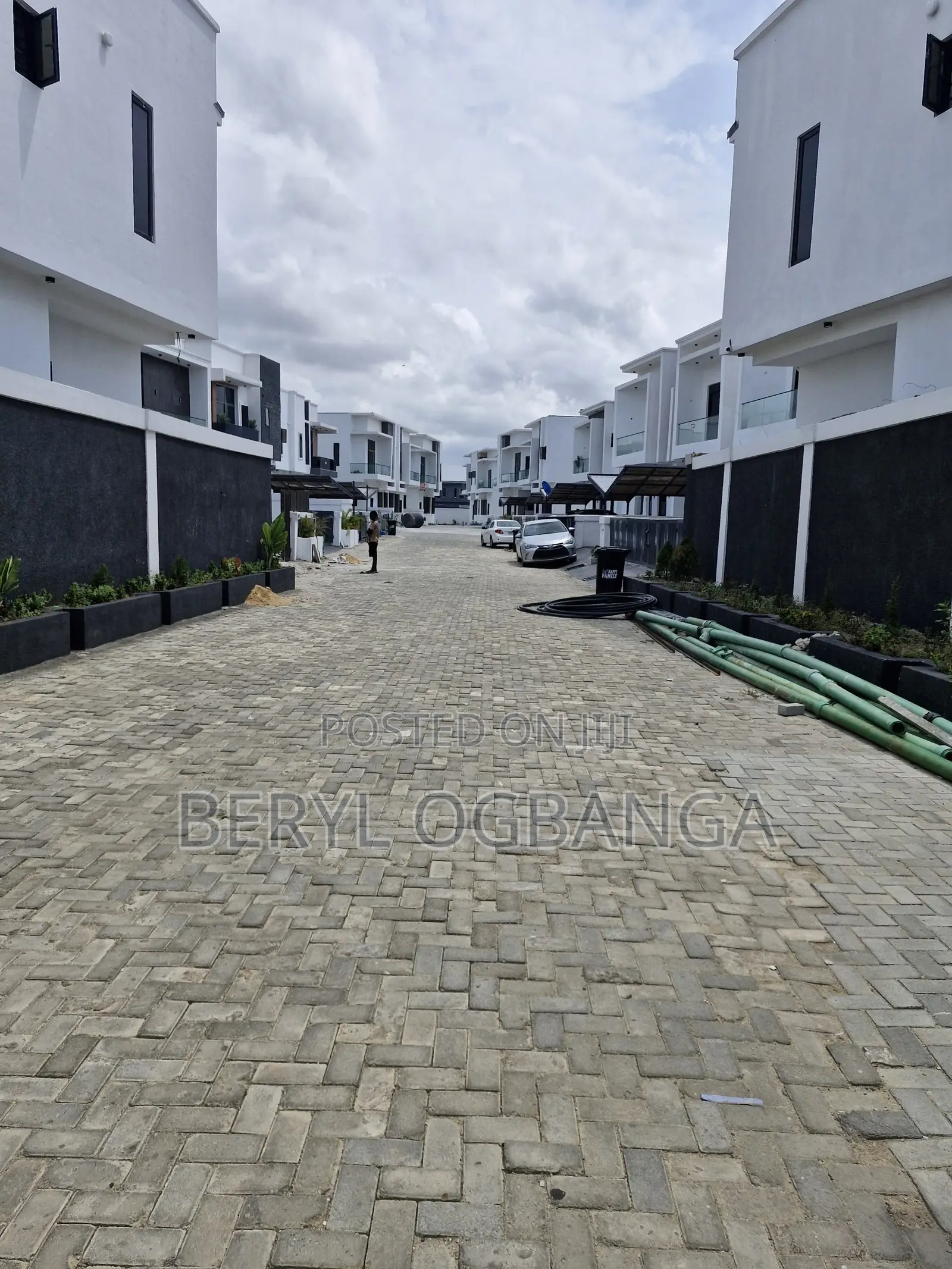 4bdrm Duplex in Royal Pine Estate, Lekki Phase 2 for sale
